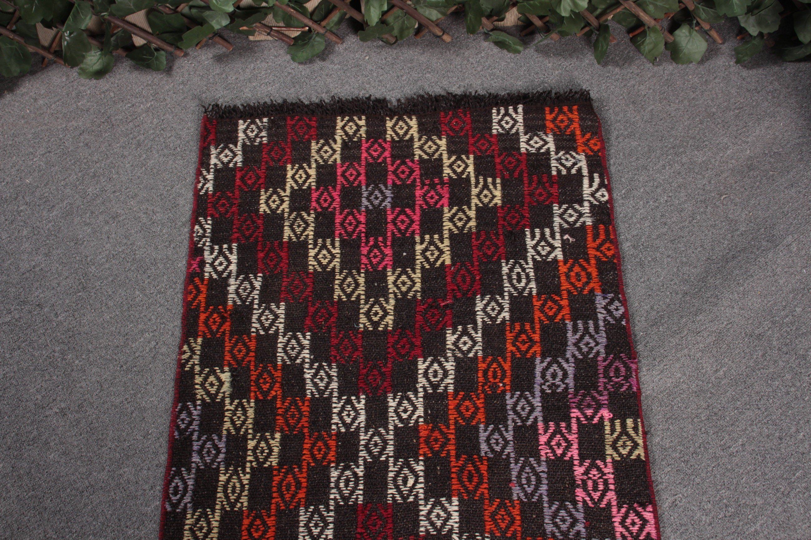 Yer Halısı, Siyah Mutfak Halısı, Giriş Halıları, Yurt Halısı, Kilim, Türk Halıları, Banyo Halısı, Vintage Halılar, Fas Halıları, 2x4,2 ft Küçük Halı