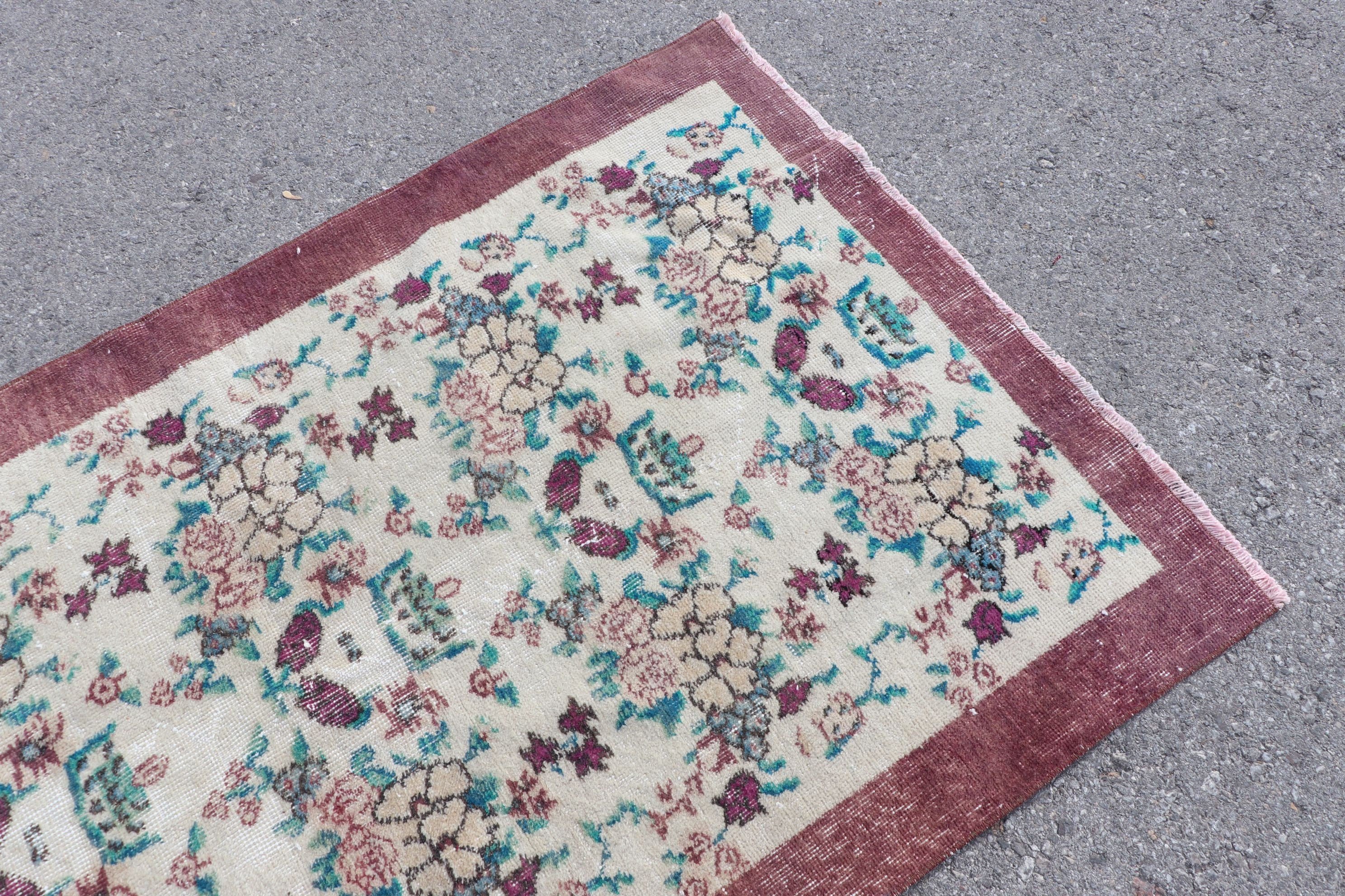 Eski Halı, Türk Halısı, Antika Halılar, Vintage Halılar, Mutfak Halıları, Havalı Halı, 3,5x6,3 ft Aksan Halısı, Giriş Halıları, Çocuk Halısı, Kırmızı Soğuk Halı