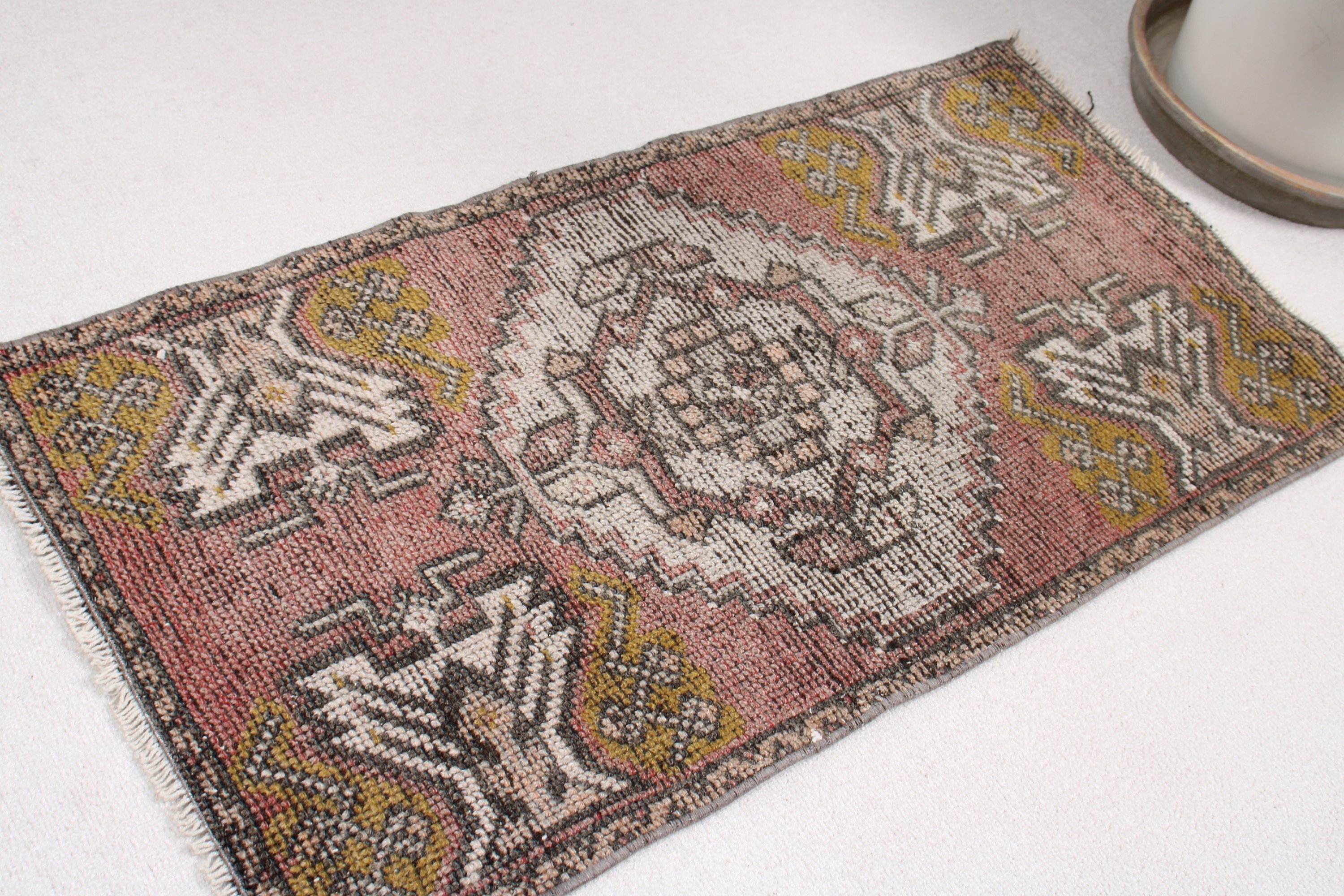 Kapı Paspas Halıları, Vintage Halı, Anadolu Halısı, Mor Açıklama Halısı, Yer Halısı, Türk Halıları, 1.5x3.1 ft Küçük Halılar, Giriş Halıları, Aztek Halıları