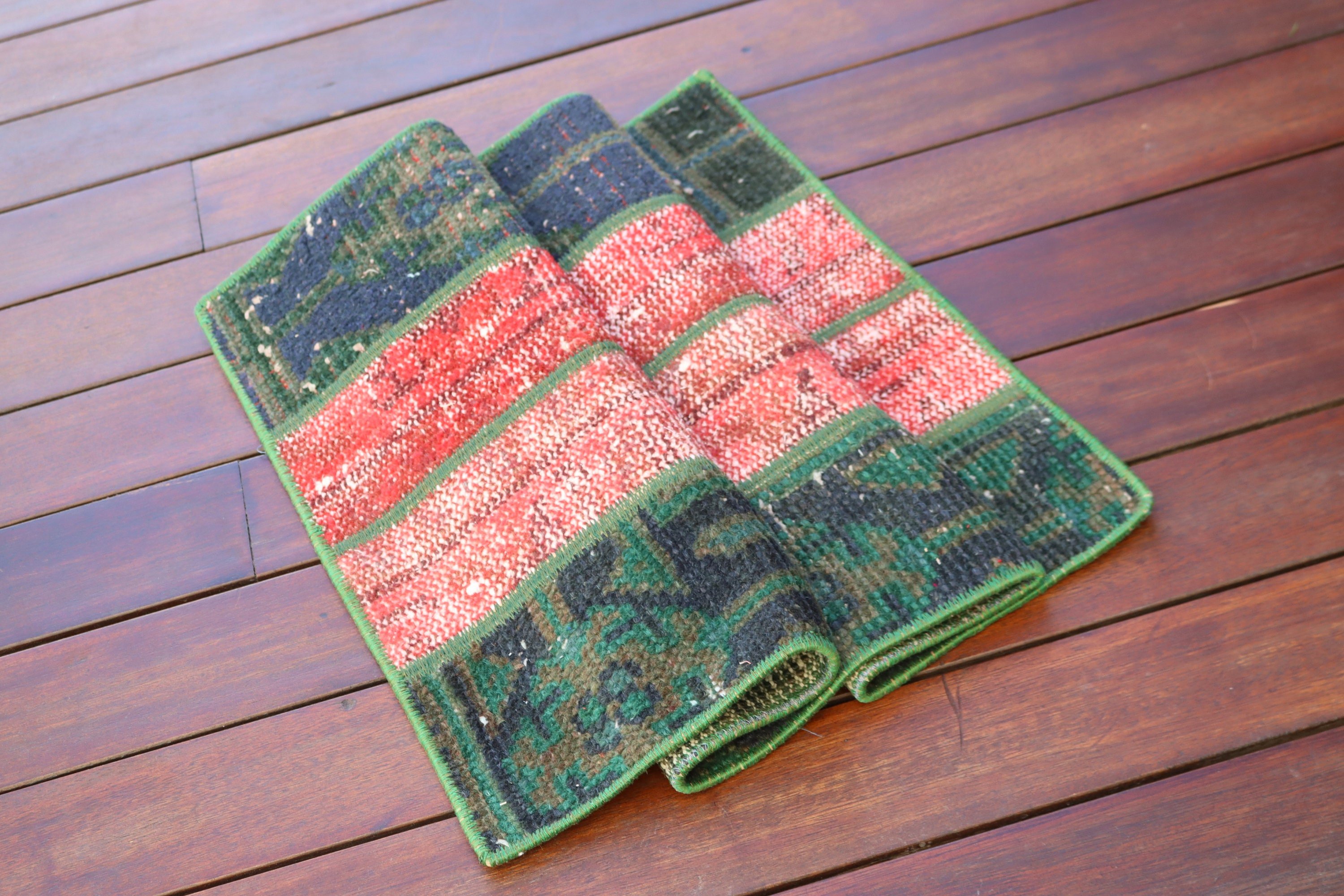 Green Bedroom Rug, Oushak Rug, Turkish Rug, Tribal Rug, Statement Rug, Vintage Rug, Small Vintage Rug, Car Mat Rug, 1.5x3 ft Small Rug