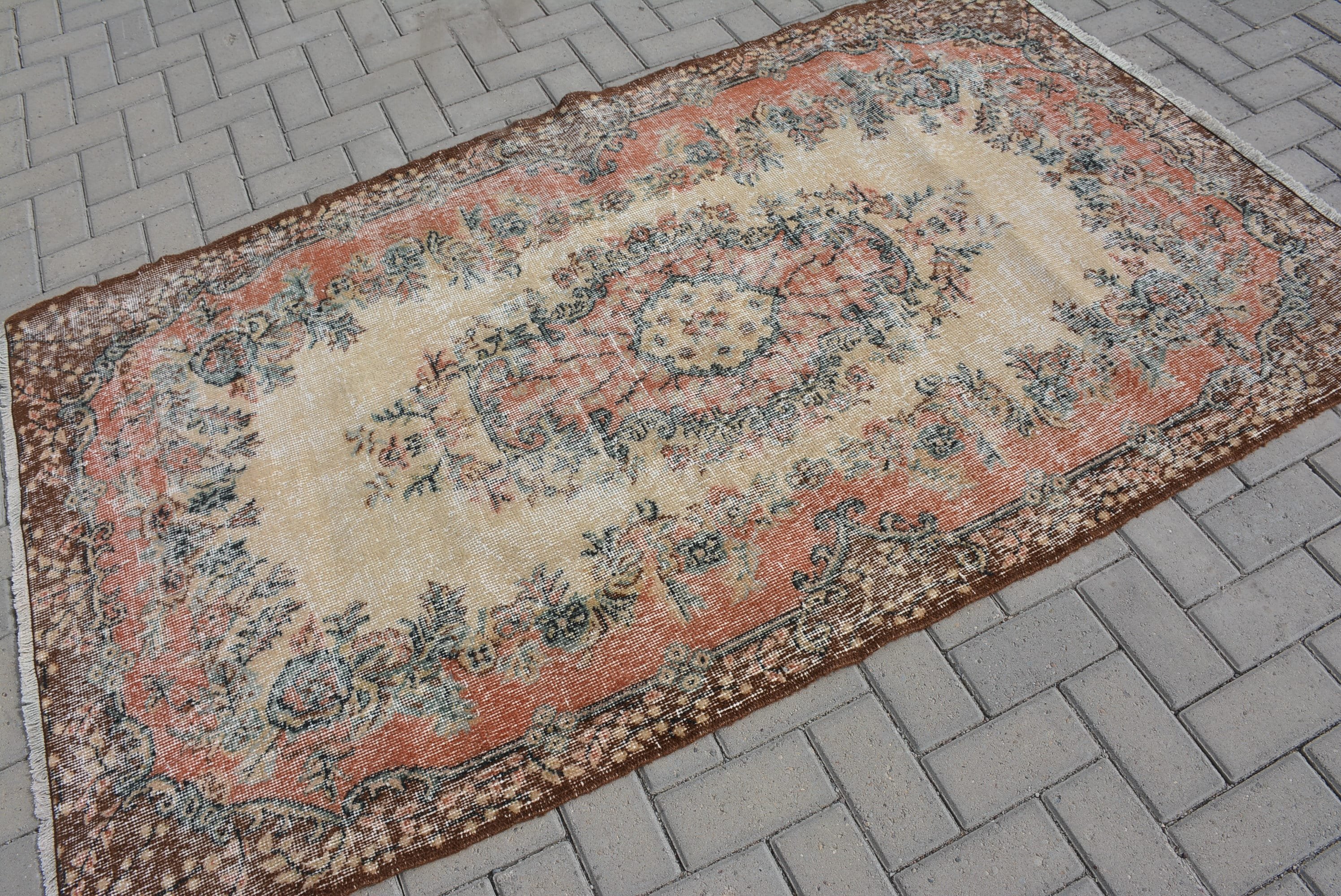 Yatak Odası Halıları, Türk Halısı, Oturma Odası Halıları, Vintage Halı, İç Tasarım Halısı, 4x7 ft Alan Halısı, İç Mekan Halısı, Oryantal Halı, Parlak Halı