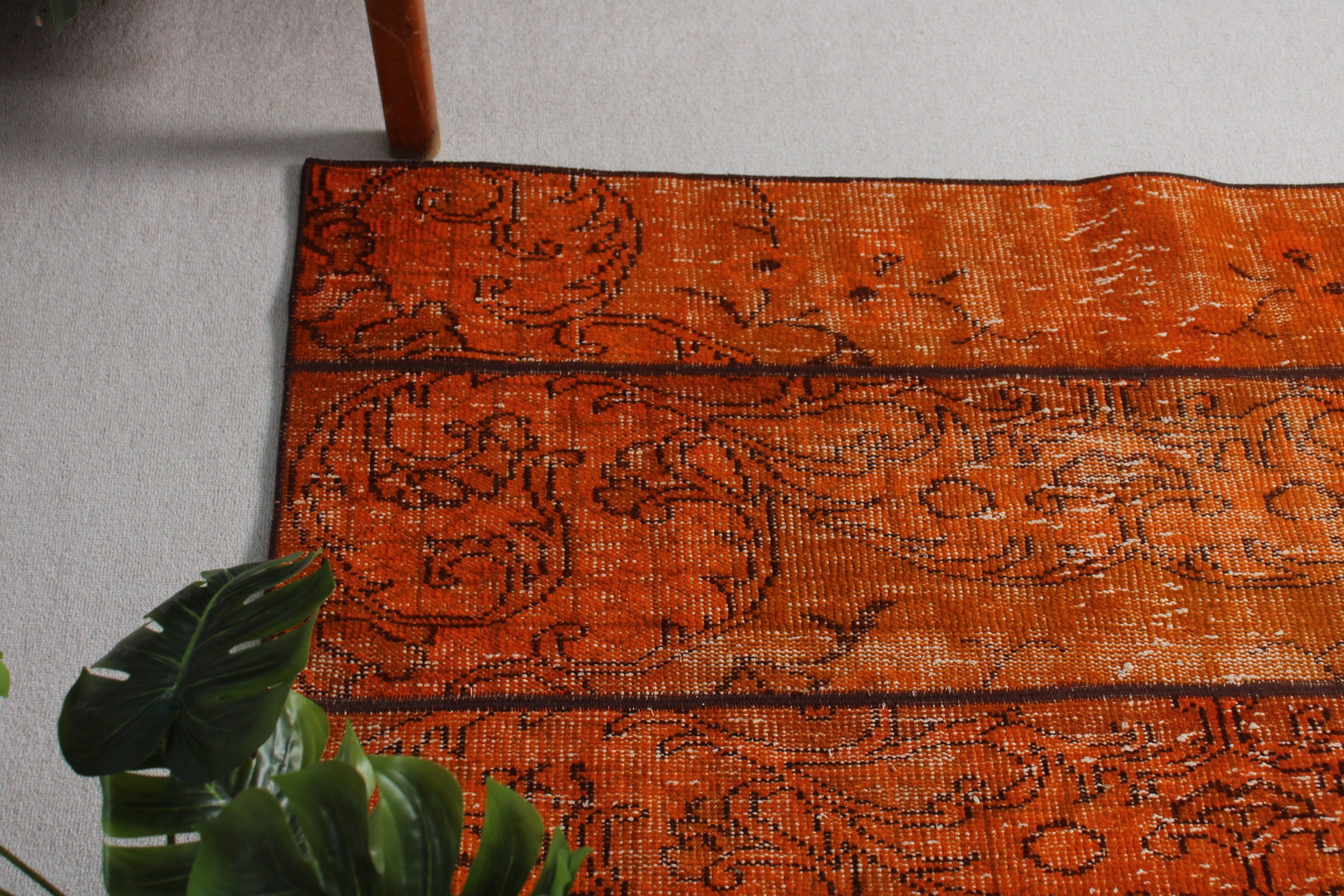 Nötr Halı, 2,4x5,1 ft Küçük Halı, Çocuk Odası Halıları, Paspas Halısı, Türk Halıları, Yatak Odası Halısı, Havalı Halılar, Vintage Halılar, Turuncu Modern Halı