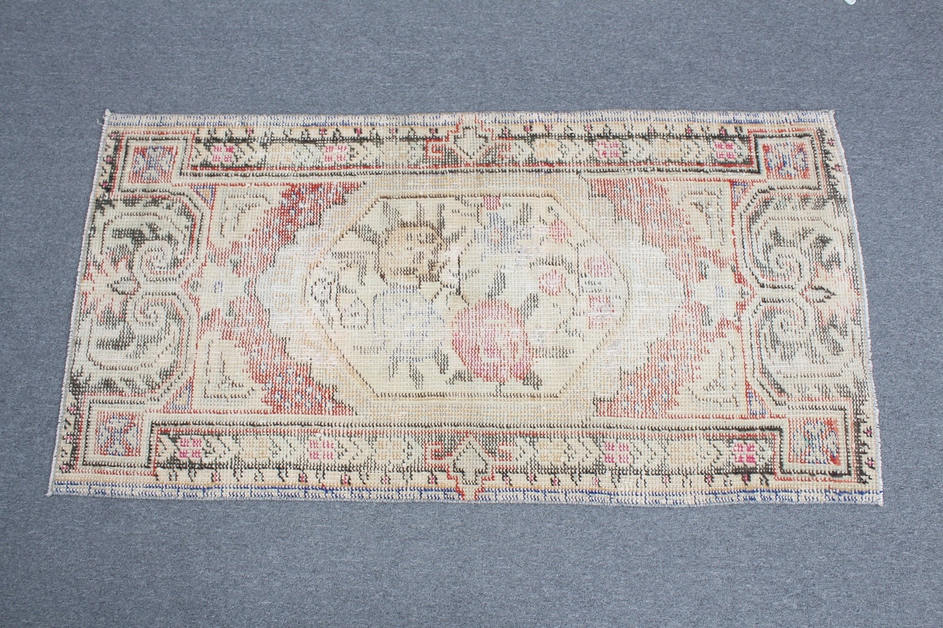 Floor Rug, Kitchen Rugs, Beige Oushak Rug, Turkish Rug, Entry Rugs, 2.4x4.8 ft Small Rugs, Moroccan Rug, Vintage Rugs, Rugs for Entry