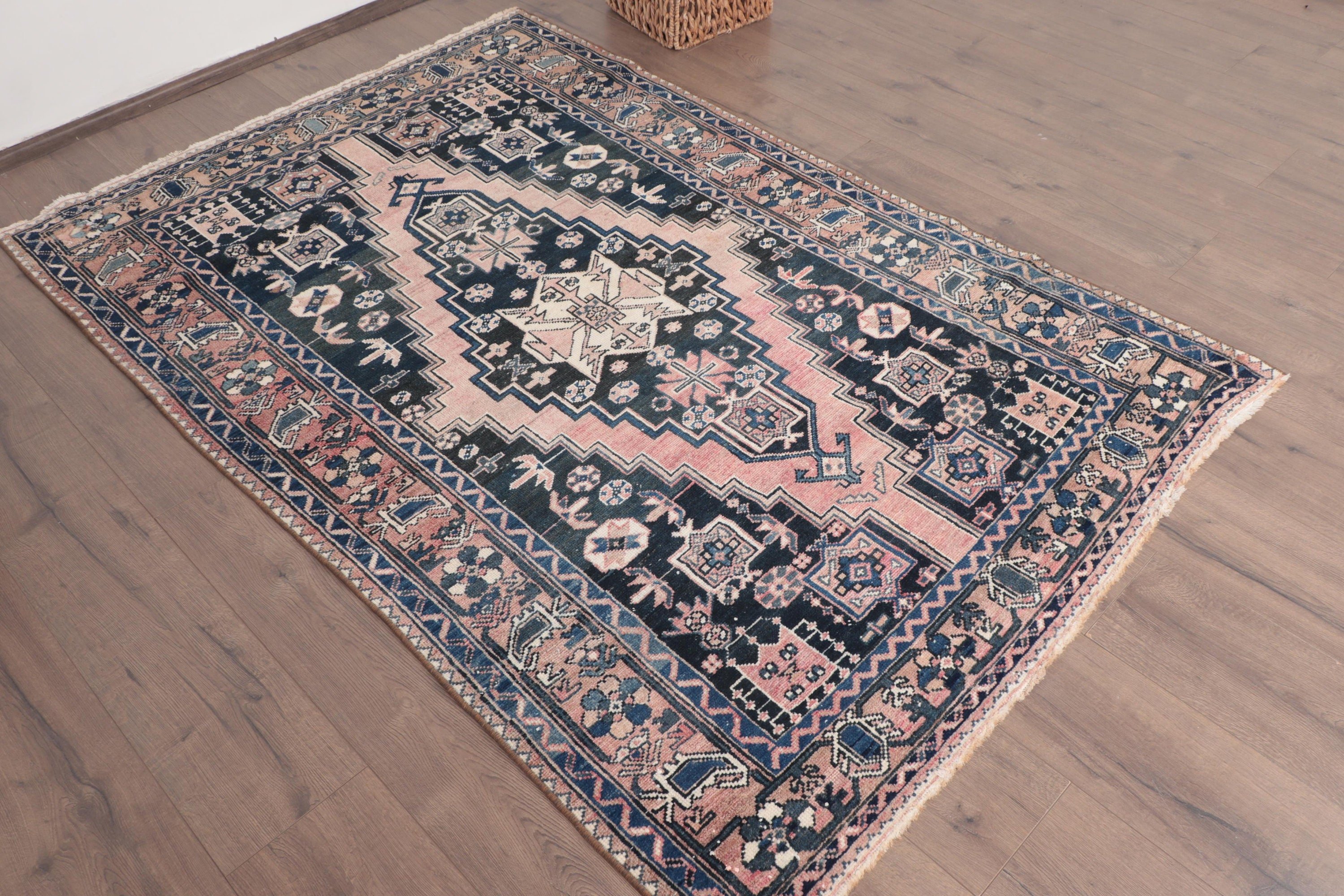 Pink Oriental Rug, Rugs for Kitchen, Luxury Rug, Kitchen Rugs, Vintage Rugs, Turkish Rugs, 4.3x6.2 ft Area Rugs, Dining Room Rugs