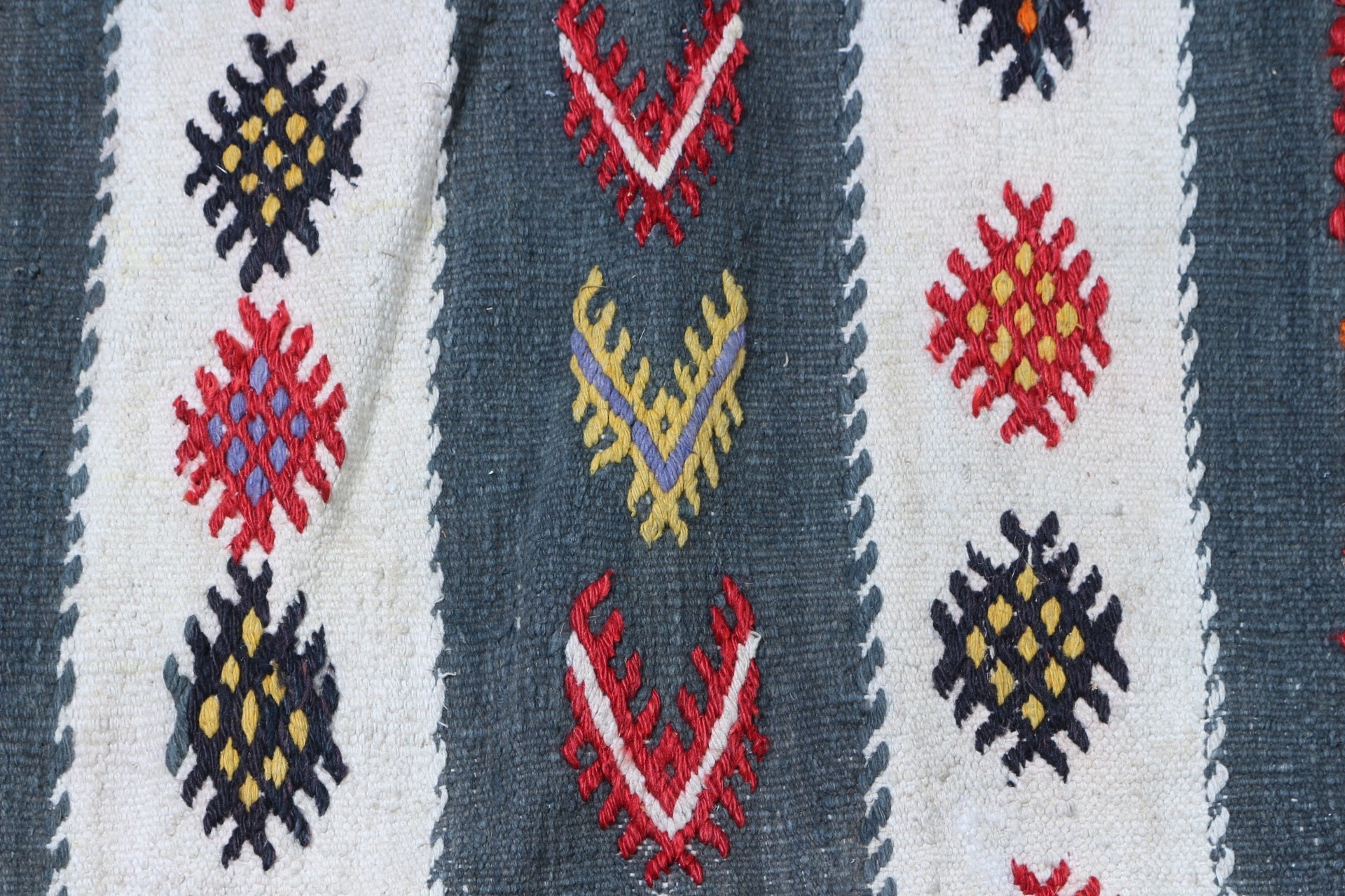 Kilim, Türk Halıları, Yer Halıları, 2.1x4.4 ft Küçük Halı, Vintage Halı, Giriş Halısı, Yatak Odası Halısı, Bej Yer Halısı, Kapı Paspası Halıları, Etnik Halı