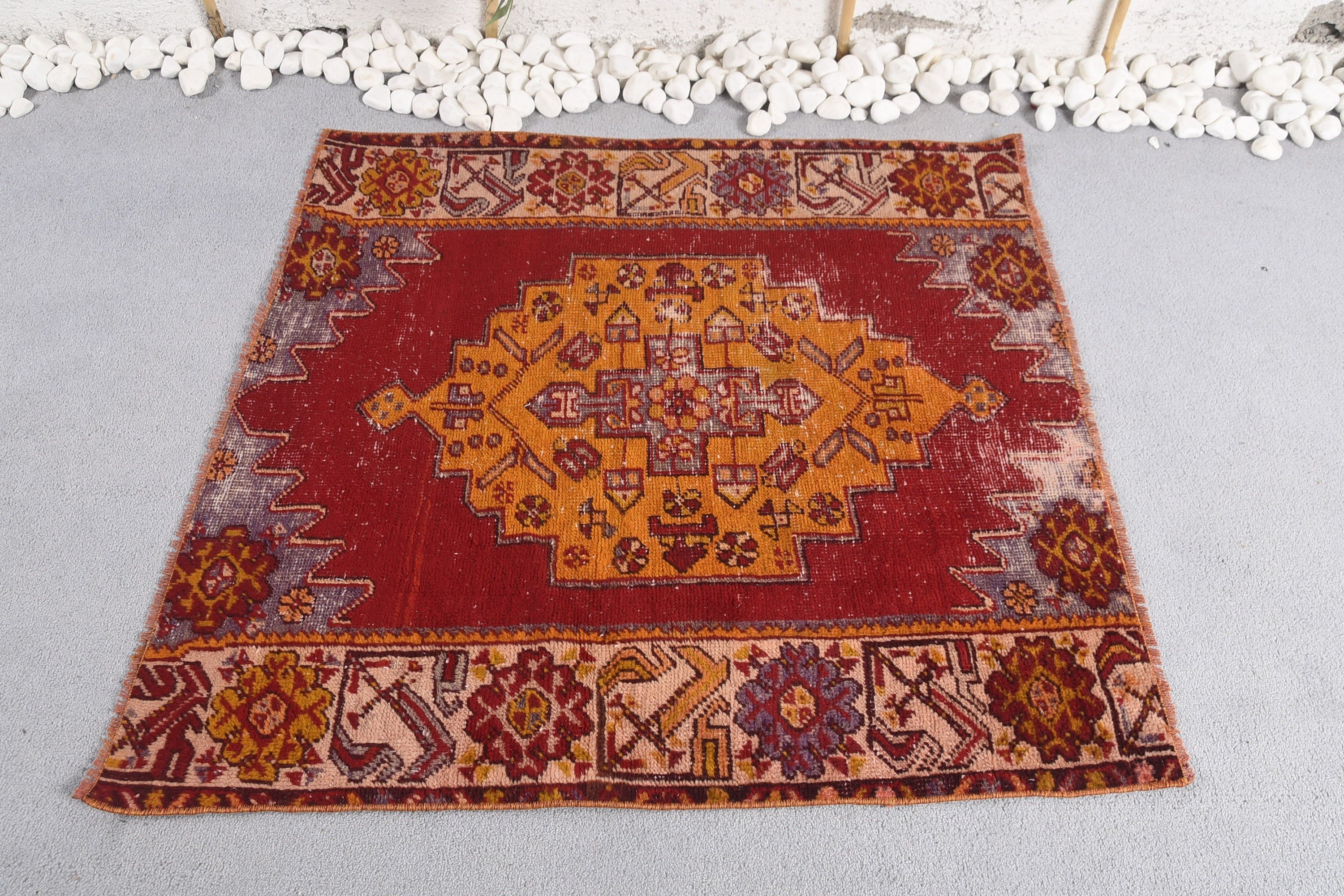 Küçük Vintage Halı, Boho Halı, Vintage Halılar, Havalı Halılar, Türk Halıları, Kırmızı Düz ​​Dokuma Halı, Dekoratif Halı, 3.2x3.4 ft Küçük Halı, Banyo Halıları