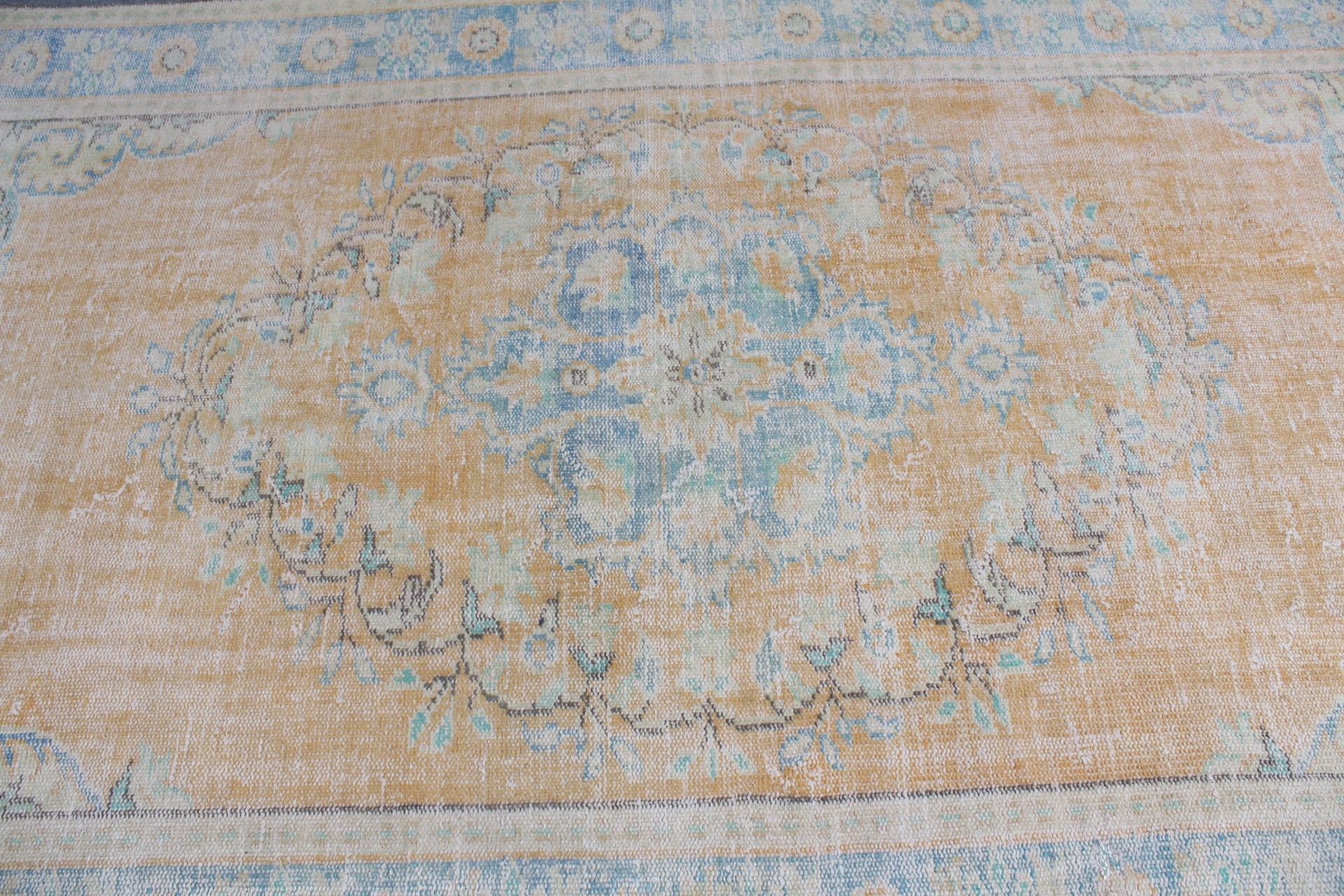 Vintage Rug, Orange Floor Rug, Turkish Rugs, Wool Rug, Rugs for Bedroom, Bedroom Rug, 5.7x9.3 ft Large Rug, Salon Rug