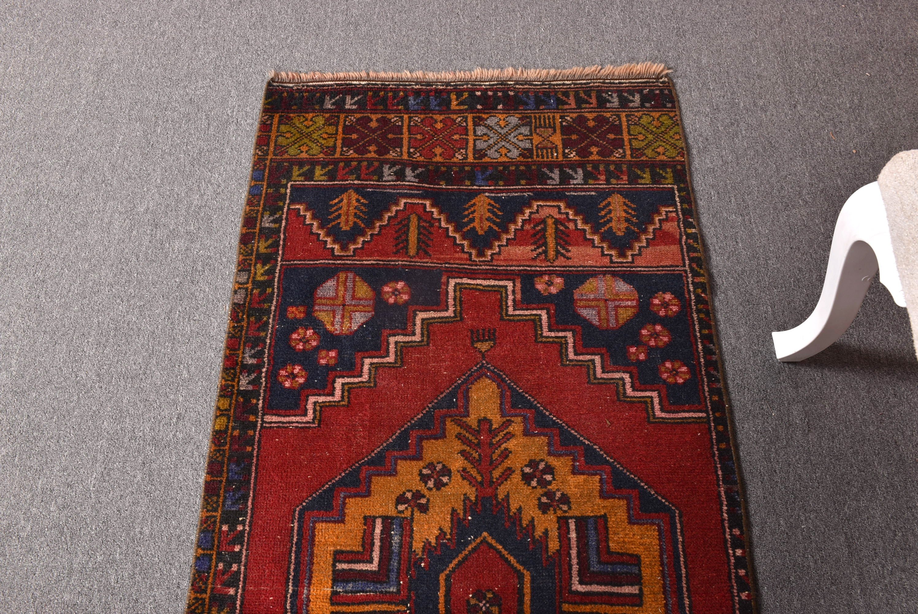 Yatak Odası Halıları, Yer Halısı, Türk Halısı, Mutfak Halıları, Kırmızı Geometrik Halı, Mutfak Halısı, Vintage Halılar, 2.6x6.1 ft Vurgu Halıları, Ofis Halıları