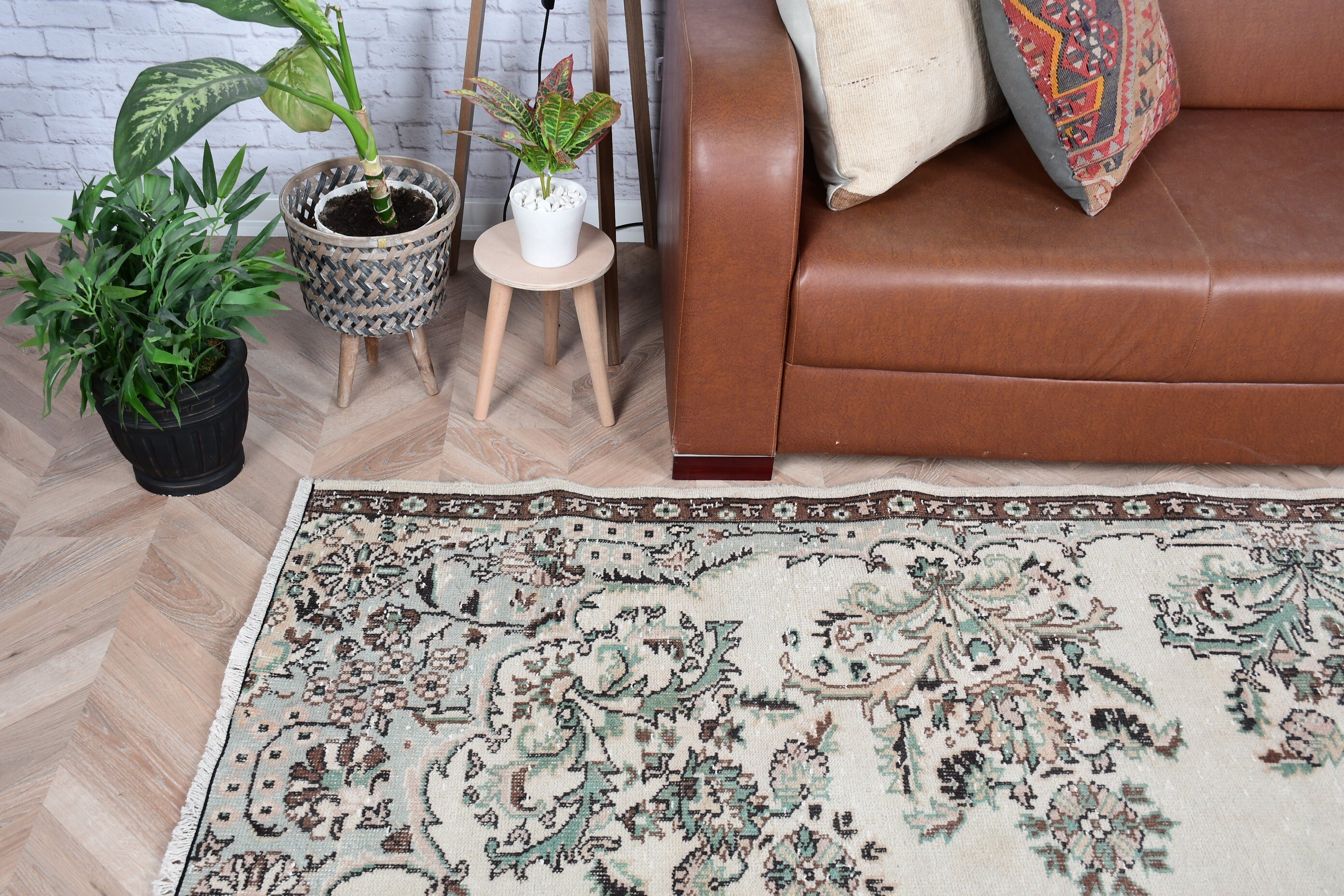 Living Room Rug, Vintage Rug, Muted Rug, Dining Room Rugs, Turkish Rug, 6.8x9.6 ft Large Rug, Beige Oushak Rug, Wool Rug