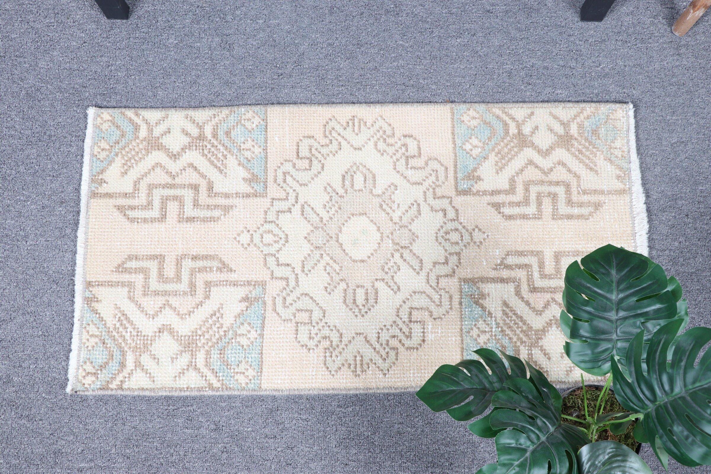 Rugs for Bath, Vintage Rugs, Entry Rug, Beige Bedroom Rug, Turkish Rug, Aztec Rugs, Floor Rug, 1.3x2.4 ft Small Rug, Dorm Rug, Kitchen Rug