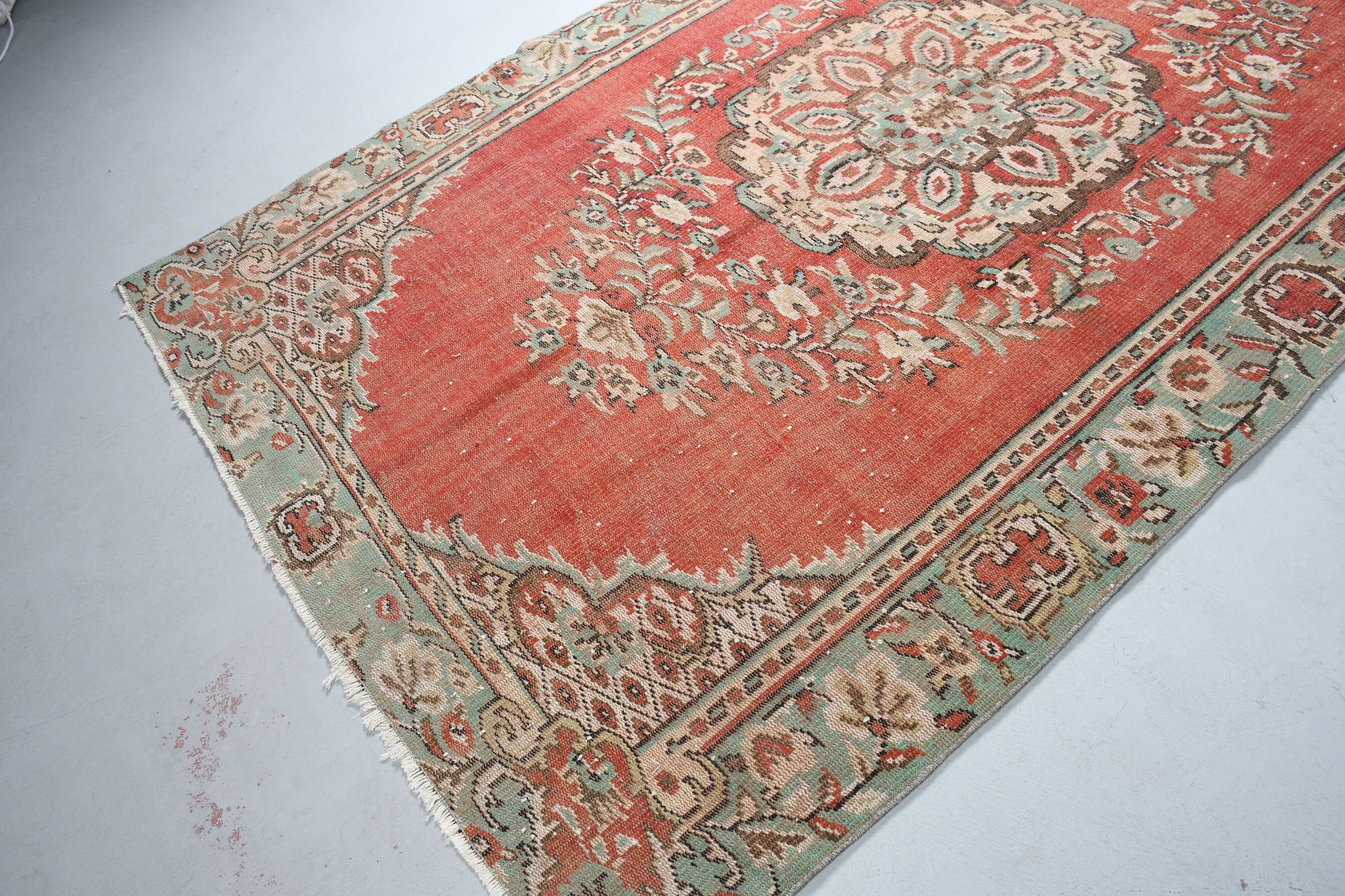 Salon Rugs, Vintage Rug, Dining Room Rugs, Home Decor Rug, 5.6x9.4 ft Large Rug, Turkish Rug, Red Bedroom Rug, Moroccan Rugs, Retro Rugs