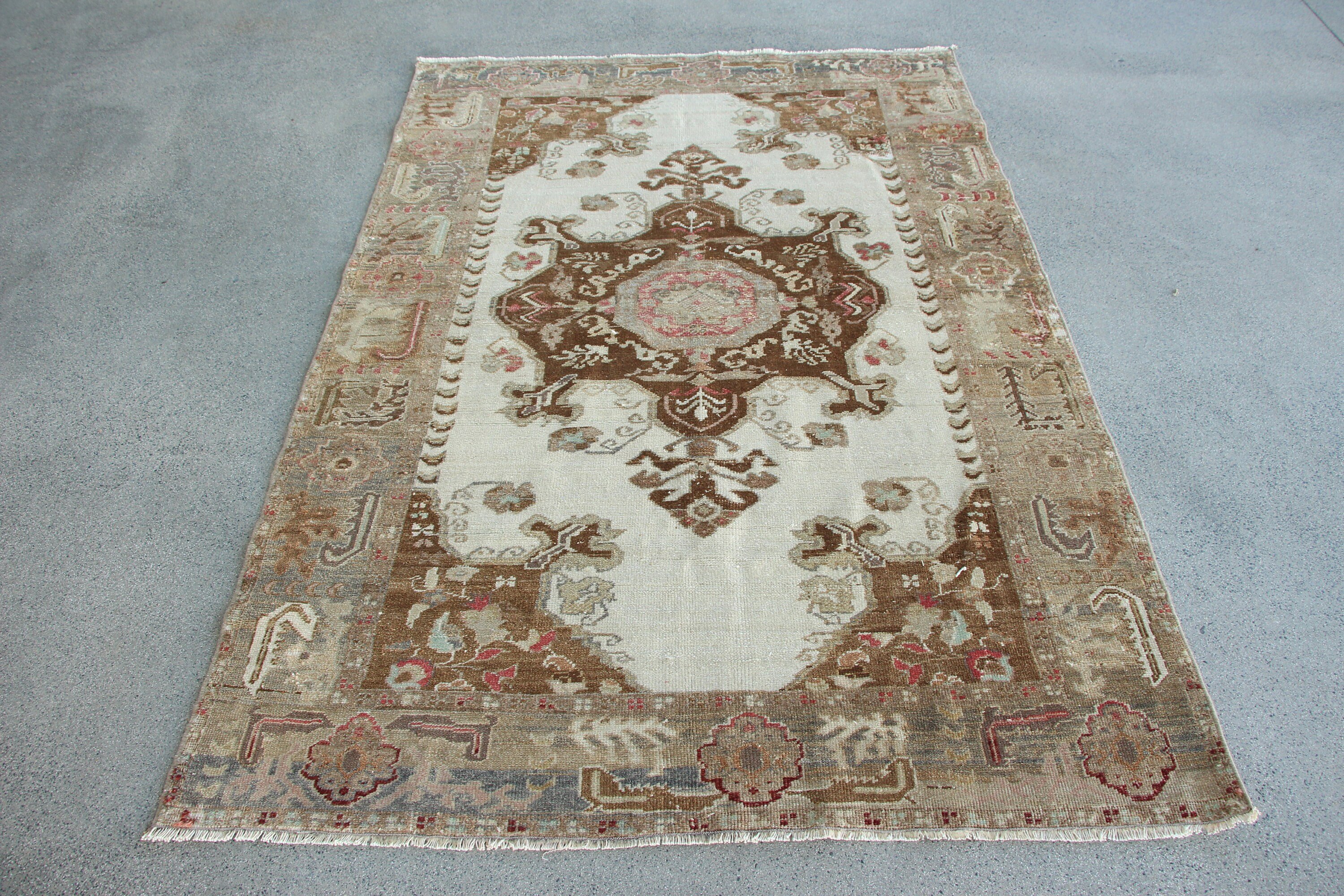 Vintage Halılar, Yer Halısı, 4.3x6.4 ft Alan Halıları, Bej Antika Halı, Yemek Odası Halısı, Alan Halıları, Türk Halısı, Anadolu Halısı