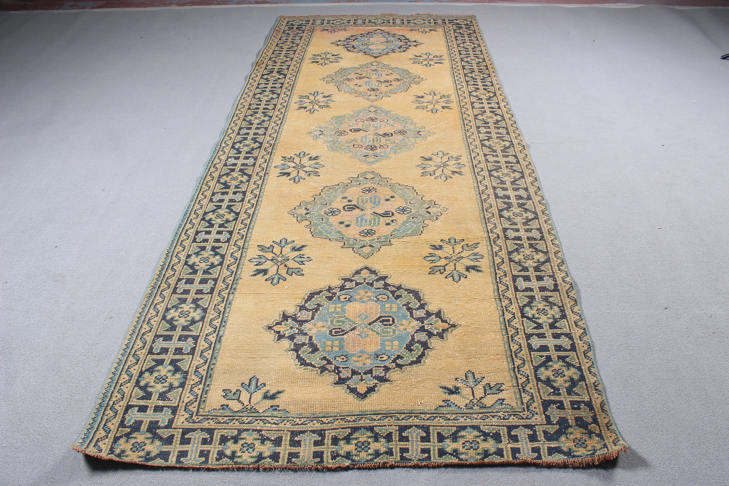 Boho Halı, Vintage Halı, 4.4x10.8 ft Büyük Halılar, Türk Halısı, Oturma Odası Halıları, Sarı Antika Halılar, Yatak Odası Halıları, Açıklama Halısı, Oushak Halısı