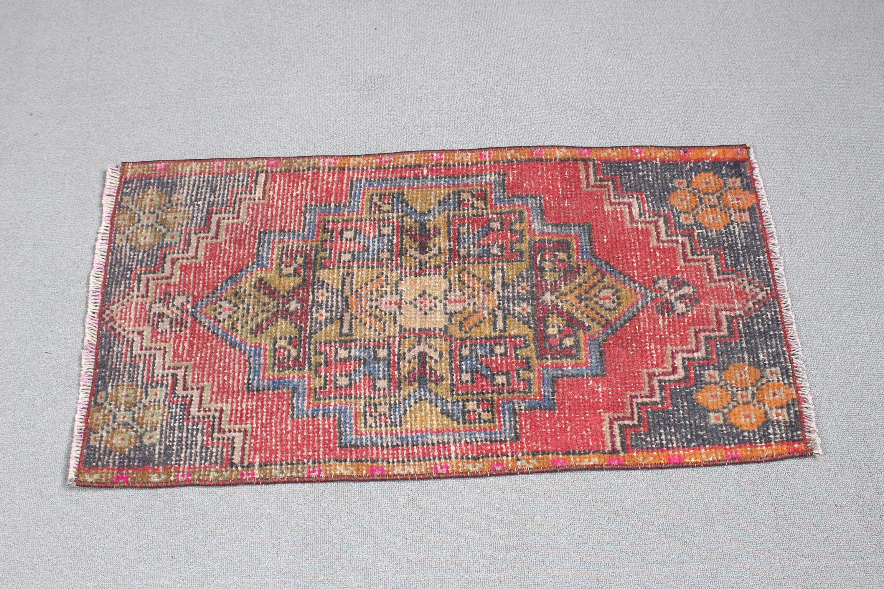 Cool Rugs, Turkey Rug, 1.5x2.9 ft Small Rug, Red Floor Rugs, Bedroom Rugs, Turkish Rug, Vintage Rugs, Small Vintage Rugs, Oriental Rug