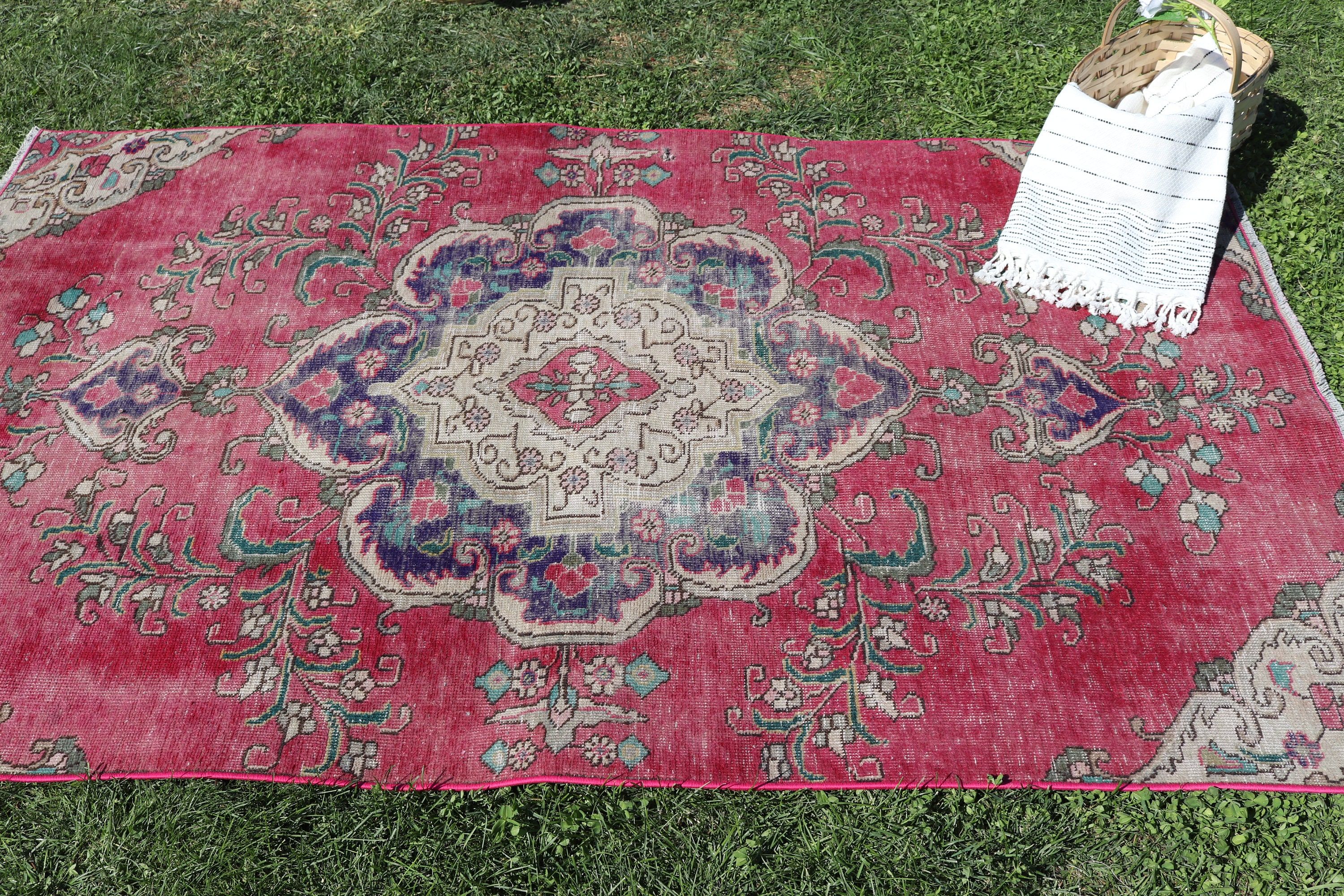 Alan Halıları, 4.4x7 ft Alan Halıları, Vintage Halılar, Fas Halıları, Türk Halıları, Pembe Yatak Odası Halıları, İç Mekan Halıları, Yün Halı, Vintage Alan Halıları