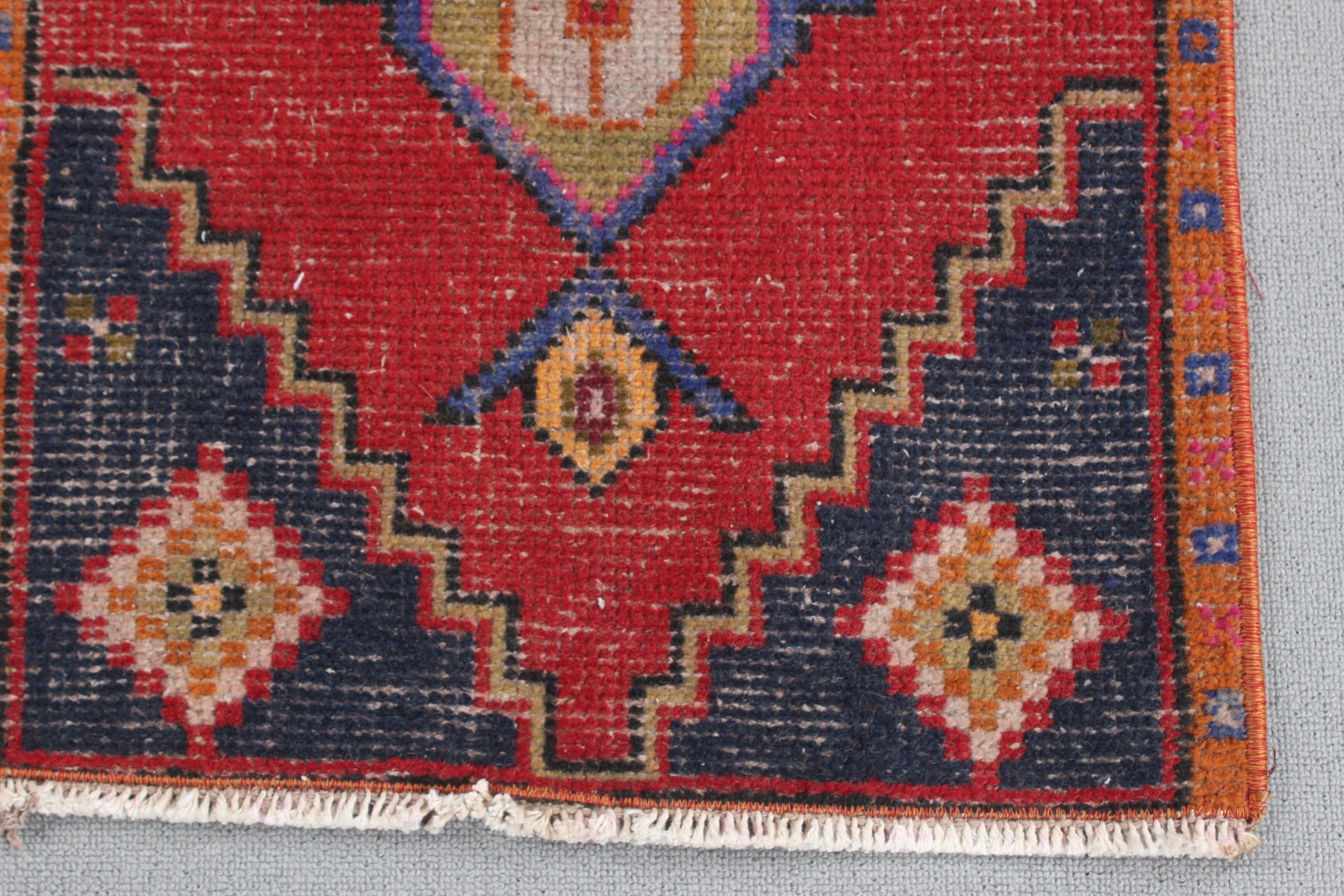 Vintage Rug, Bathroom Rug, Rugs for Bath, Red Bedroom Rugs, Turkish Rug, 1.7x3.2 ft Small Rug, Cool Rug, Statement Rug, Wool Bath Mat Rugs