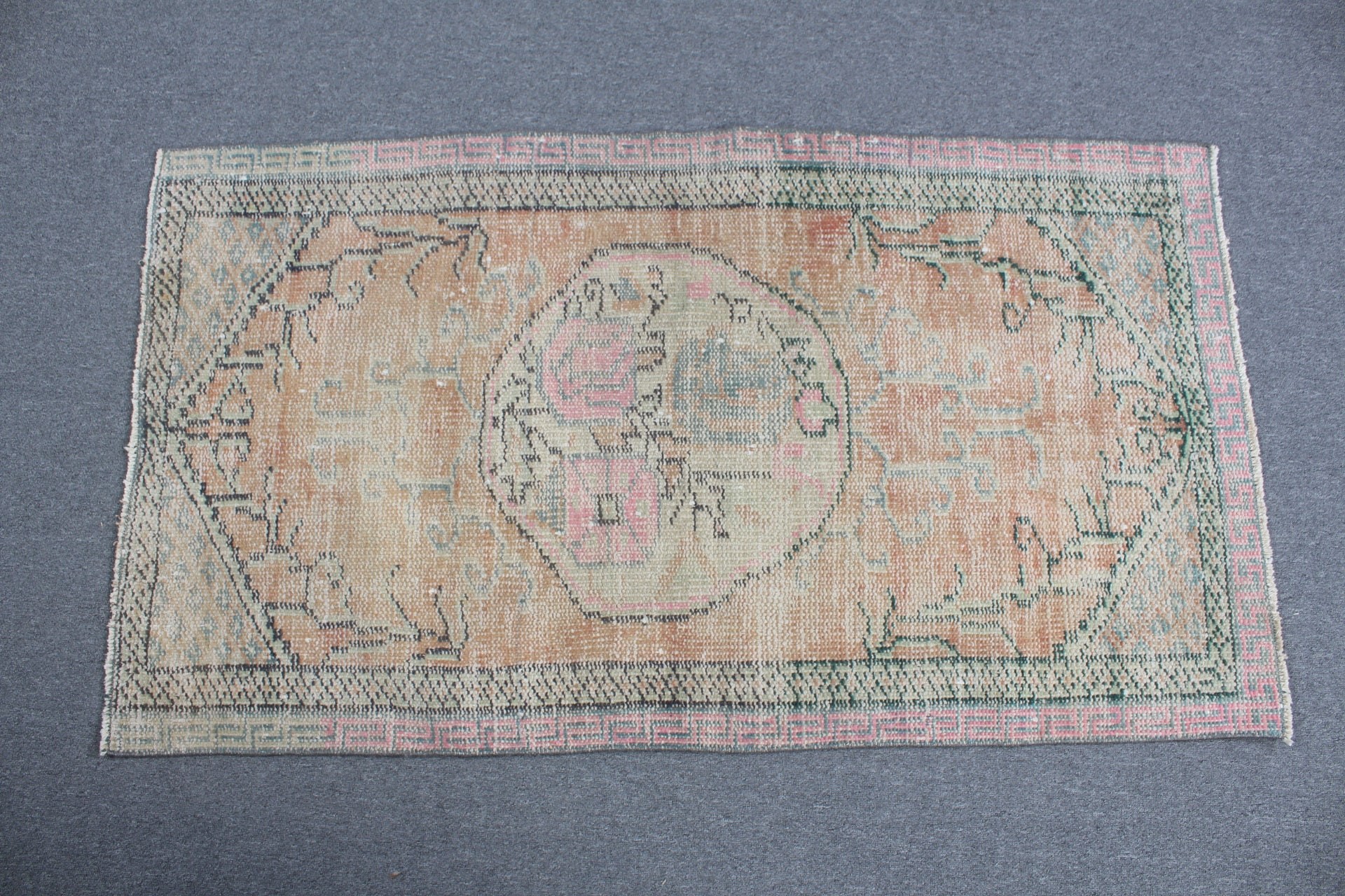 2.7x4.9 ft Küçük Halı, Giriş Kilimleri, Türk Halısı, Mutfak Halısı, Vintage Halı, Oushak Halısı, Banyo Halısı, Turuncu Anadolu Halısı