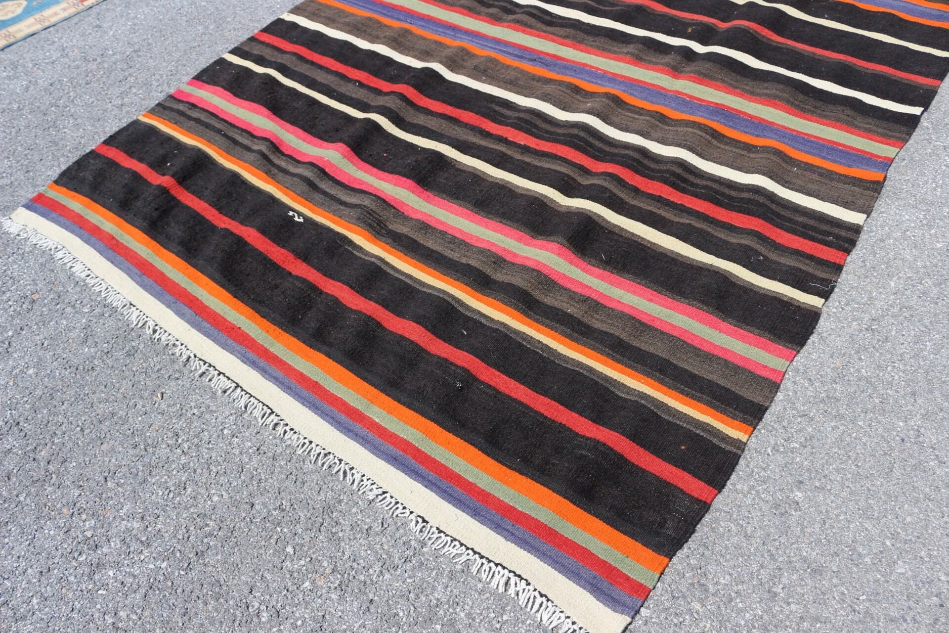 187x281 cm Salon Kilim, Siyah Antik Kilim, Yemek odası Kilim, Nostaljik Kilim, Yatak odası Kilim, Uşak Kilim, Yatak odası Kilim