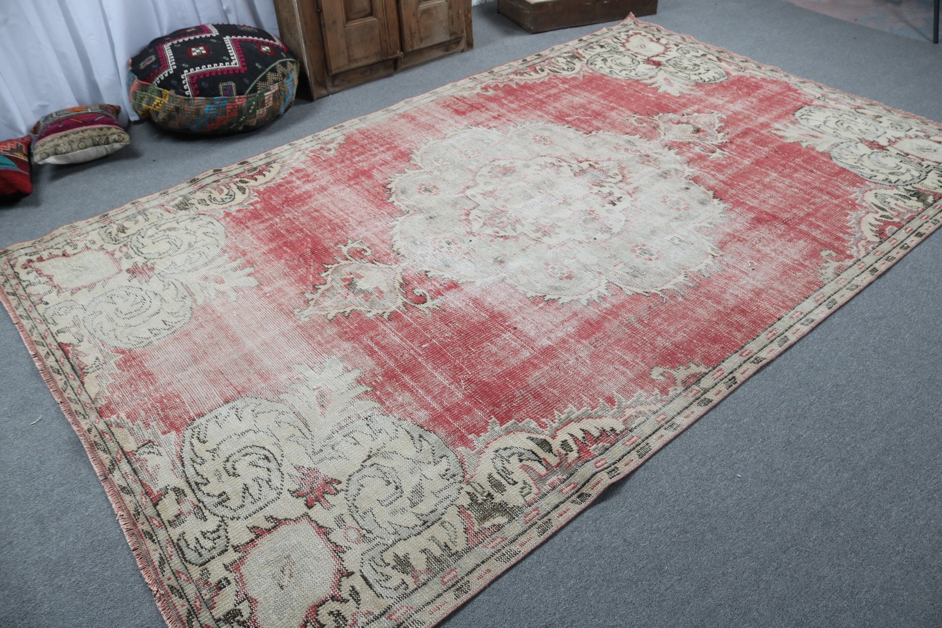 Oriental Rug, Home Decor Rugs, Turkish Rug, Large Vintage Rugs, Vintage Rugs, Large Oushak Rugs, Red Statement Rug, 6.2x10.1 ft Large Rugs