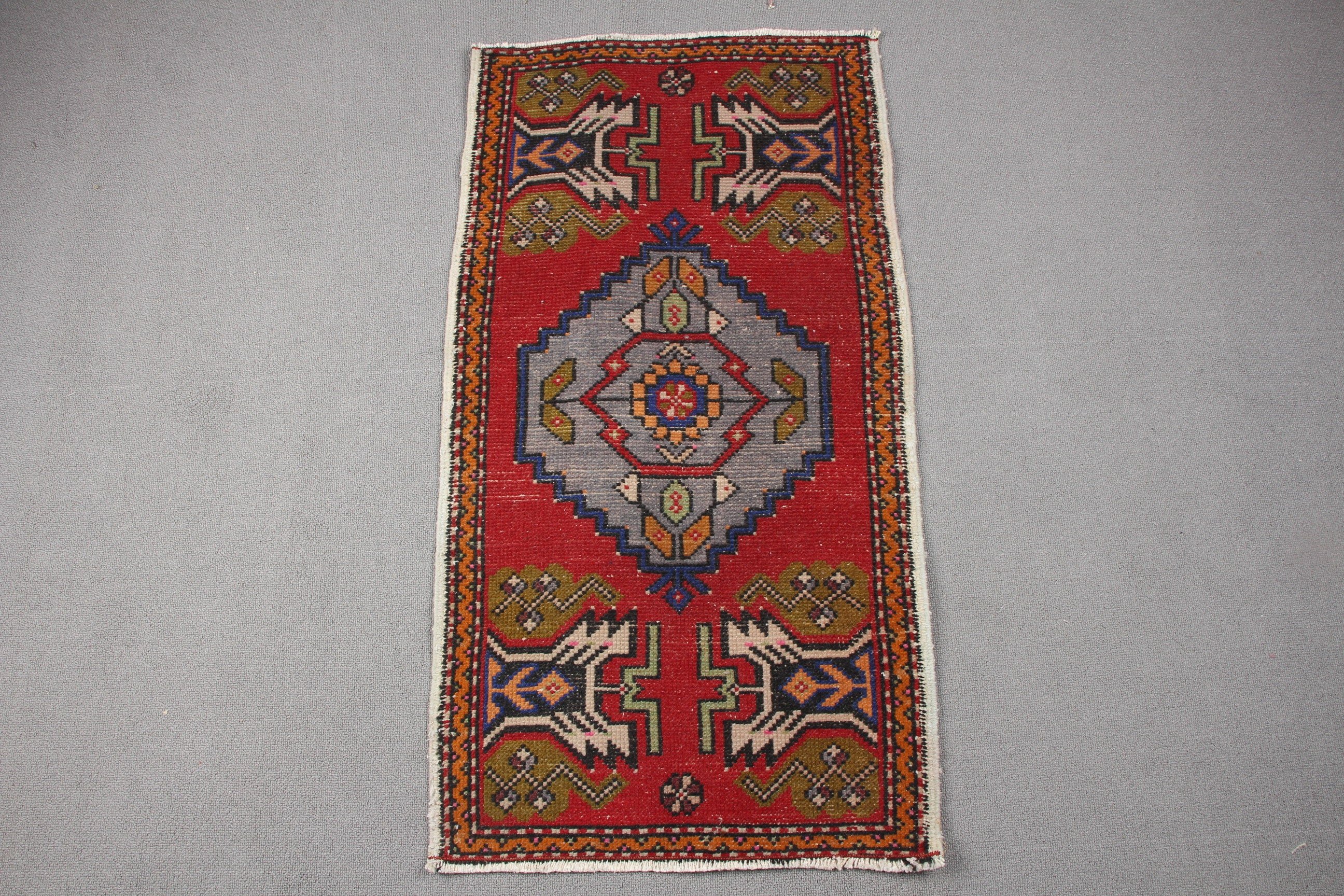 Türk Halısı, Yatak Odası Halısı, Kırmızı Antika Halılar, 1.8x3.3 ft Küçük Halılar, Yatak Odası Halıları, Vintage Halı, Mutfak Halısı, Araba Paspas Halıları, Soluk Halı