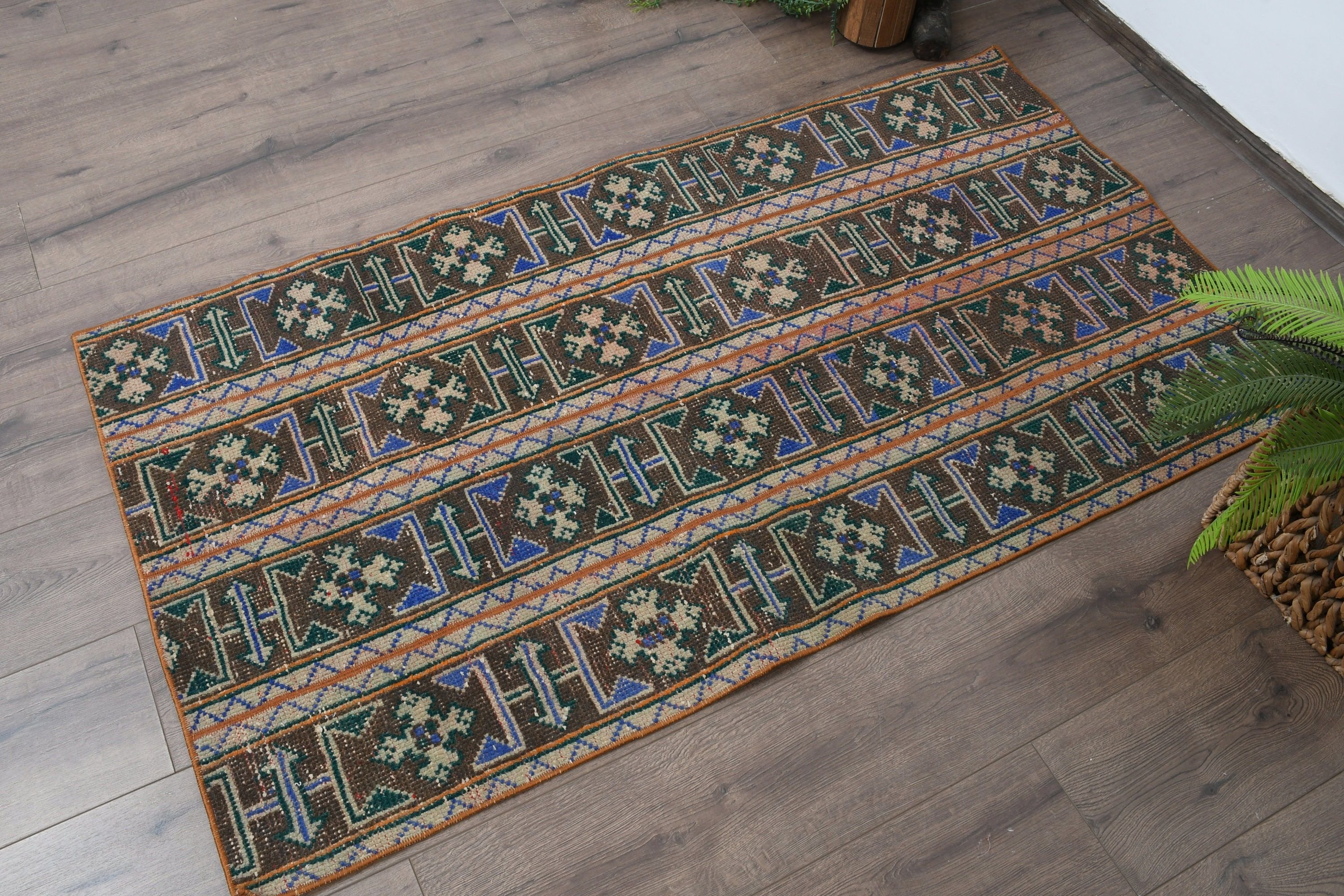 Kahverengi Havalı Halı, Ev Dekorasyonu Halıları, Oryantal Halı, 2.7x5.1 ft Küçük Halı, Türk Halısı, Duvara Asılı Halılar, Boho Halıları, Banyo Halısı, Vintage Halı