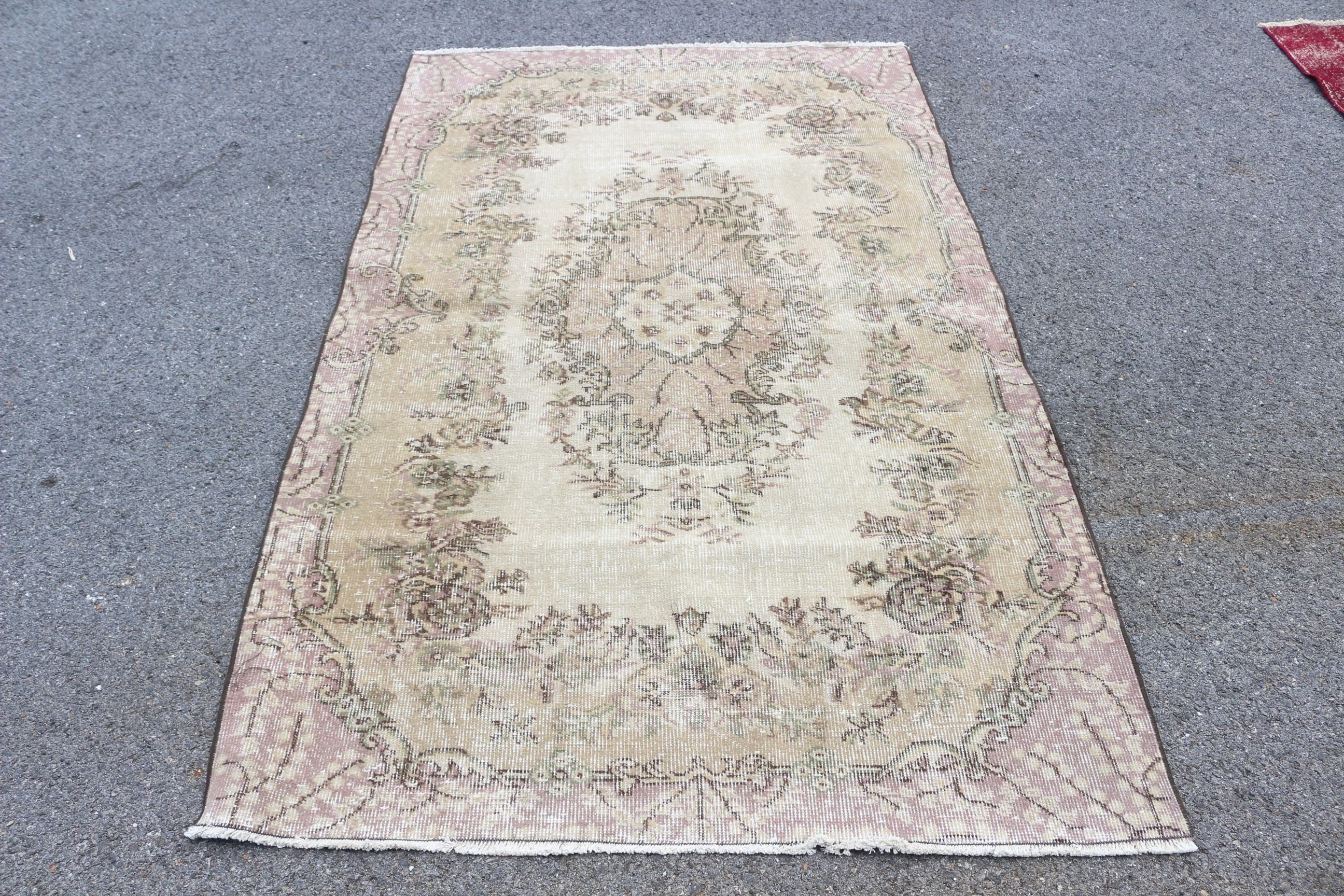 Mutfak Halısı, Yatak Odası Halıları, Vintage Halılar, Türk Halıları, Anadolu Halıları, 4.1x6.5 ft Alan Halısı, Yurt Halısı, Yemek Odası Halıları, Bej Antika Halı