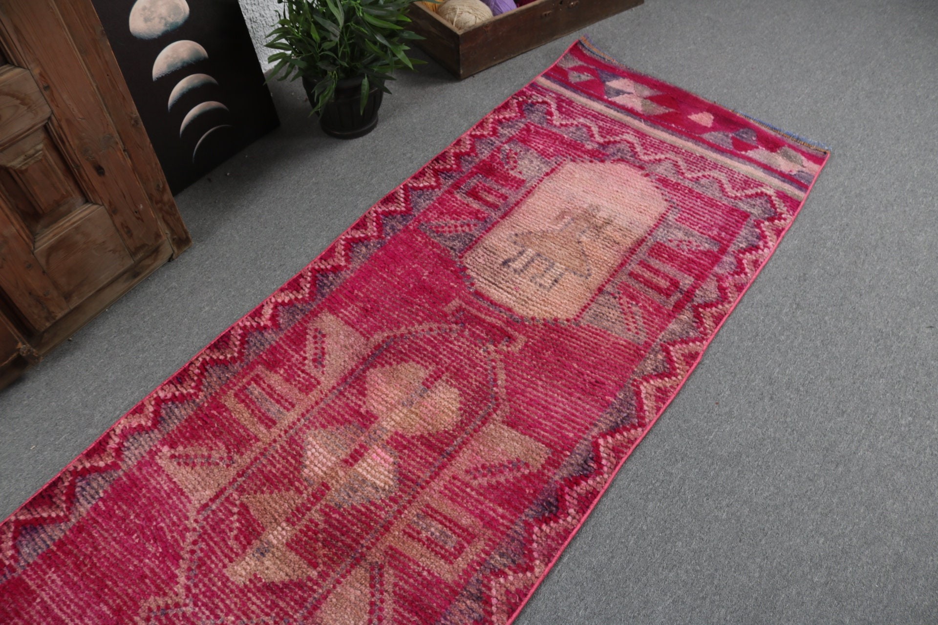 Uzun Koşucu için Halılar, 2.6x10.2 ft Runner Halıları, Mutfak Halıları, Vintage Halı, Türk Halıları, Geometrik Halı, Pembe Geometrik Halılar, Yer Halısı