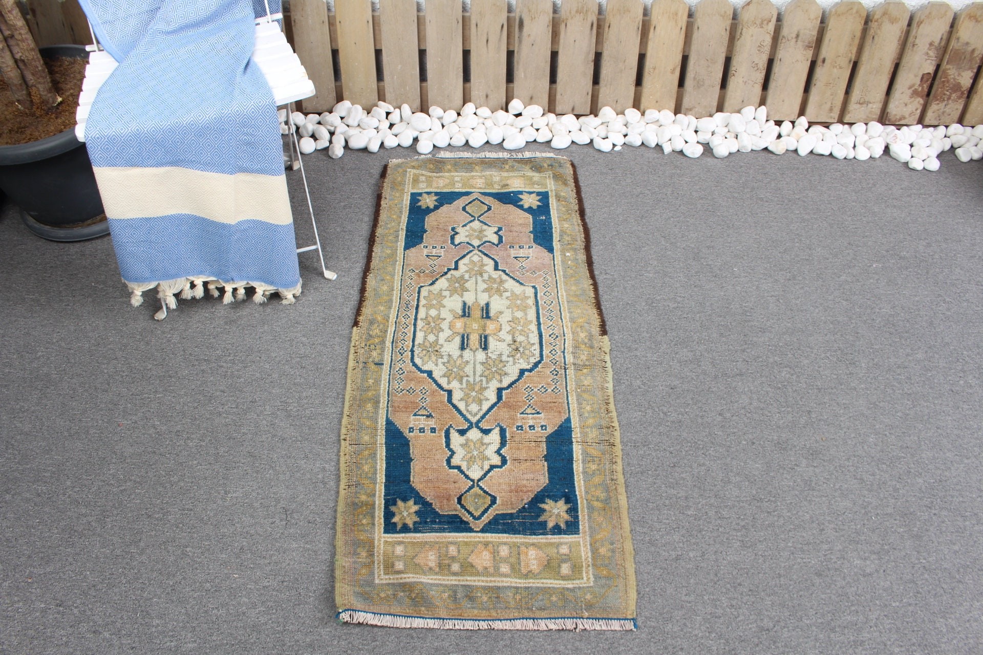 Turuncu Yün Halı, Türk Halıları, Vintage Halılar, Paspas Halıları, 1.6x3.8 ft Küçük Halı, Çocuk Halısı, Antika Halı, Anadolu Halısı, Banyo Halıları