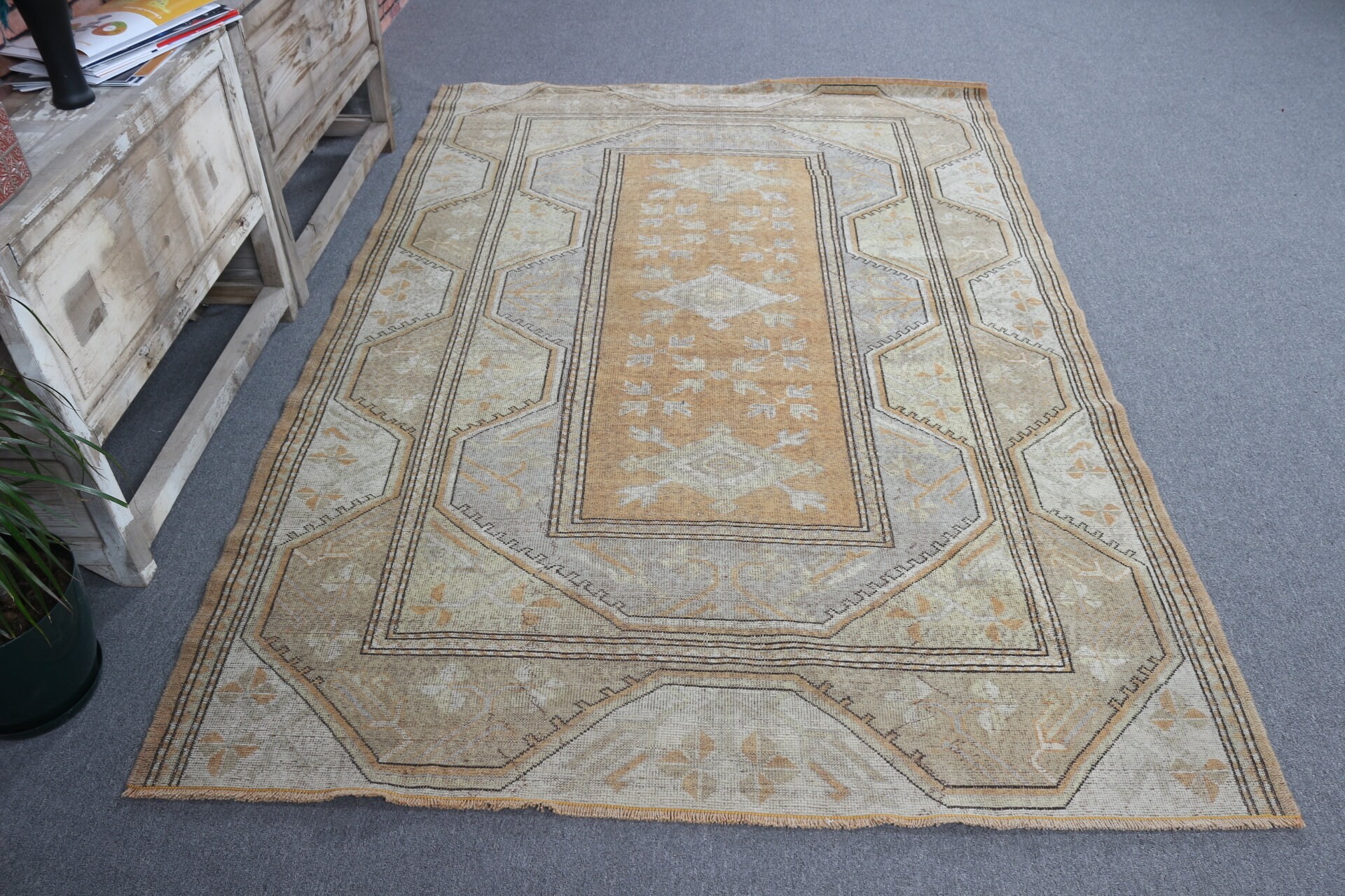 Türk Halısı, Turuncu Antika Halı, Yatak Odası Halısı, Anadolu Halısı, 5.2x7.7 ft Büyük Halı, Pastel Halılar, Oturma Odası Halıları, Vintage Halılar, Yer Halısı