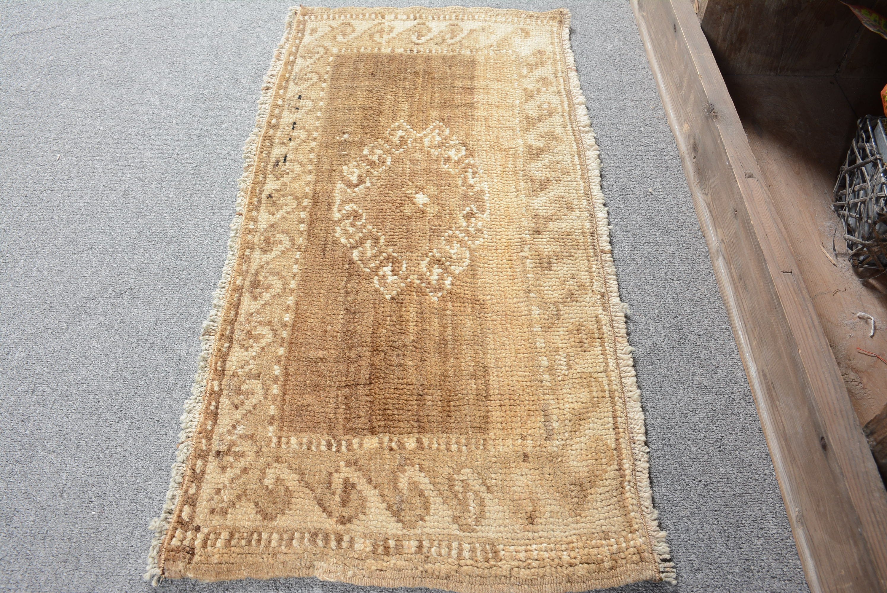 Çocuk Odası Halıları, Yer Halıları, Vintage Halı, Mutfak Halısı, Oryantal Halı, 1.2x2.6 ft Küçük Halı, Yatak Odası Halısı, Bej Oushak Halısı, Türk Halısı