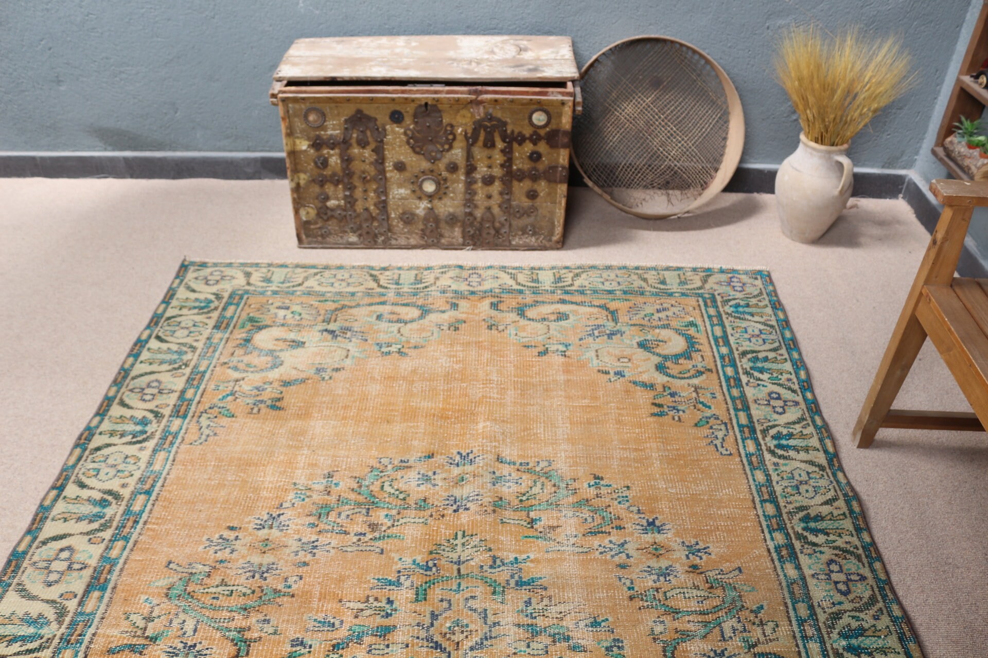 Vintage Rug, Orange  5.7x8.5 ft Large Rug, Bright Rug, Anatolian Rug, Turkish Rug, Dining Room Rug, Salon Rugs, Kitchen Rug