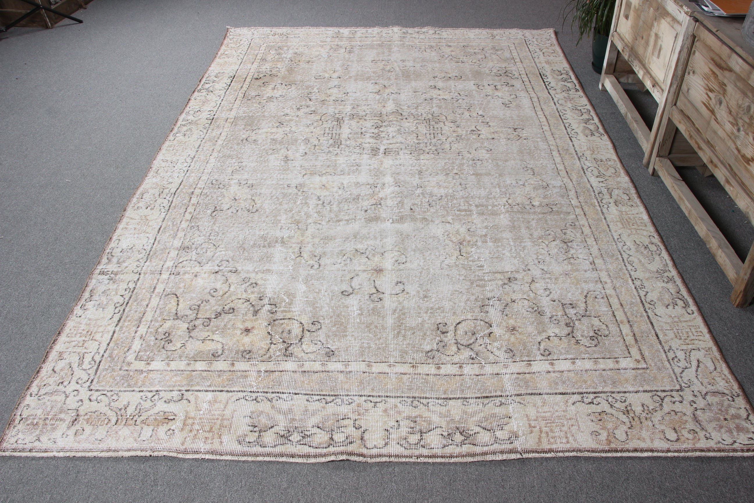 Havalı Halılar, Büyük Oushak Halı, Türk Halıları, Bej Açıklama Halıları, 6,2x9,7 ft Büyük Halılar, Vintage Halı, Modern Halılar, Büyük Vintage Halılar