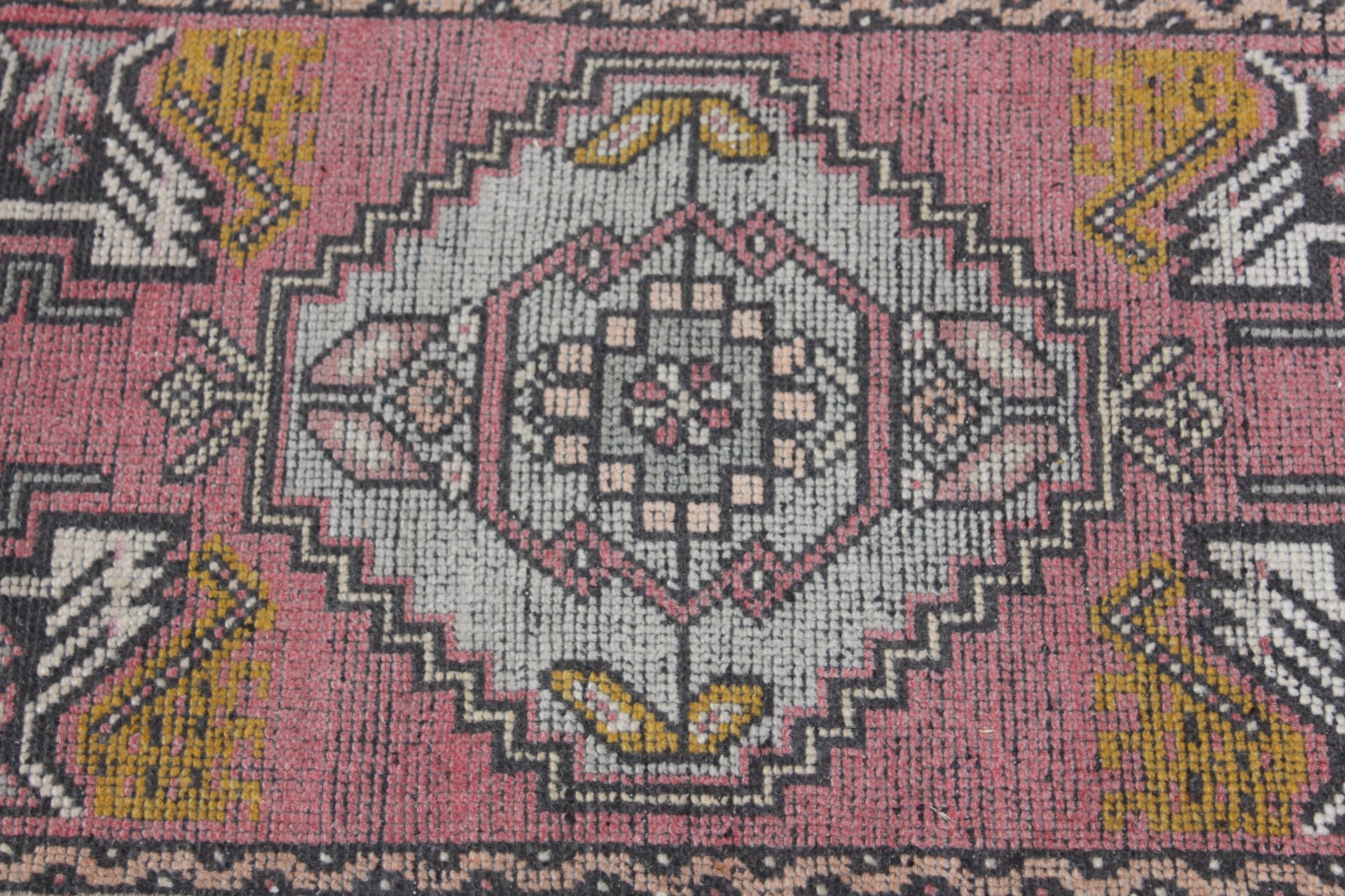 Vintage Halı, Mutfak Halısı, Antika Halılar, 1.6x3.2 ft Küçük Halı, Türk Halısı, Banyo Halısı, Yatak Odası Halısı, Kırmızı Fas Halıları, Duvara Asılı Halılar