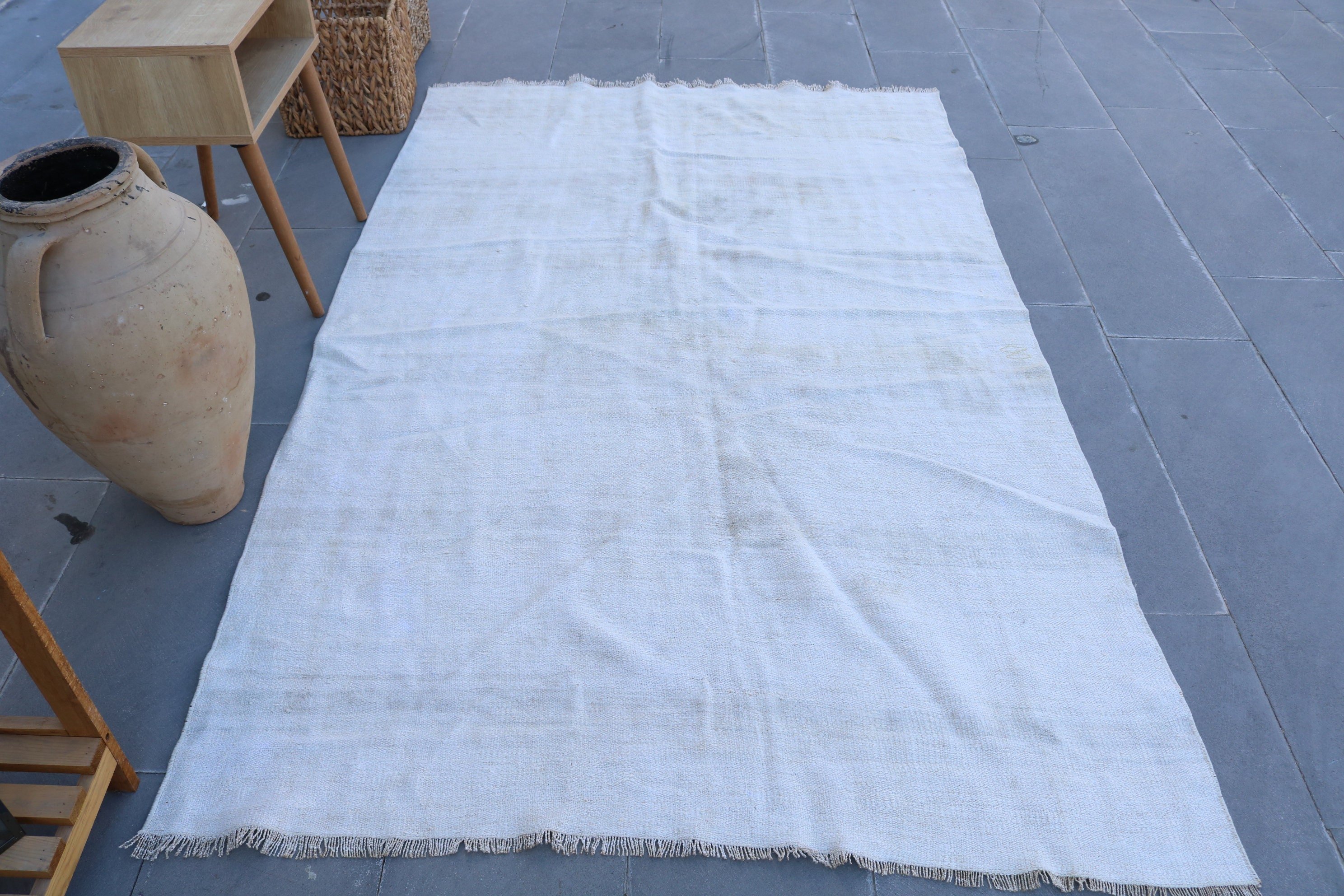 Tasarımcı Halısı, Anadolu Halıları, 4,5x7,2 ft Alan Halısı, Oturma Odası Halıları, Türk Halısı, Mutfak Halıları, Fas Halıları, Vintage Halı, İç Mekan Halısı