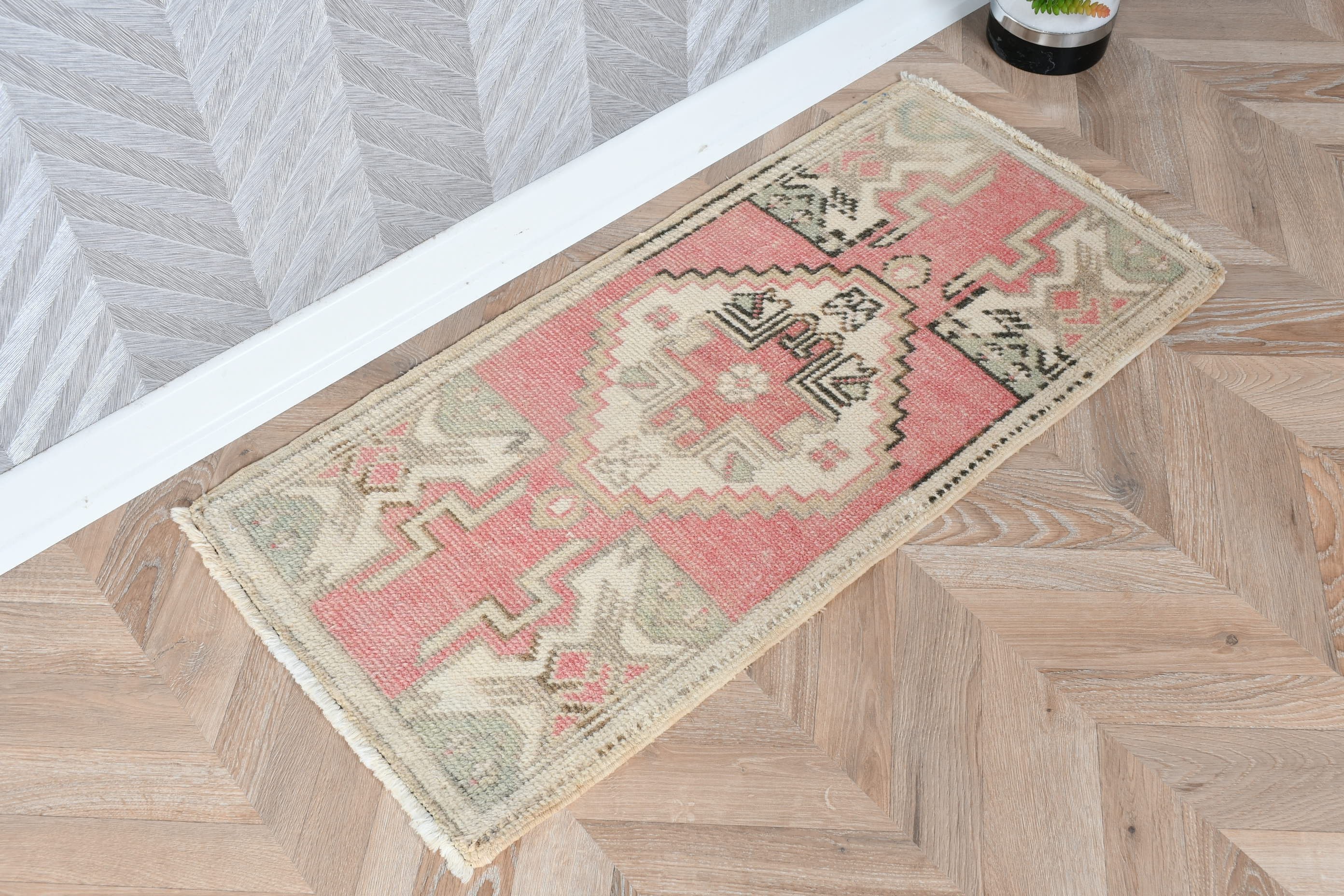 1.5x3.2 ft Small Rug, Wall Hanging Rug, Turkish Rugs, Floor Rugs, Rugs for Kitchen, Pink Wool Rug, Nursery Rug, Cool Rugs, Vintage Rugs