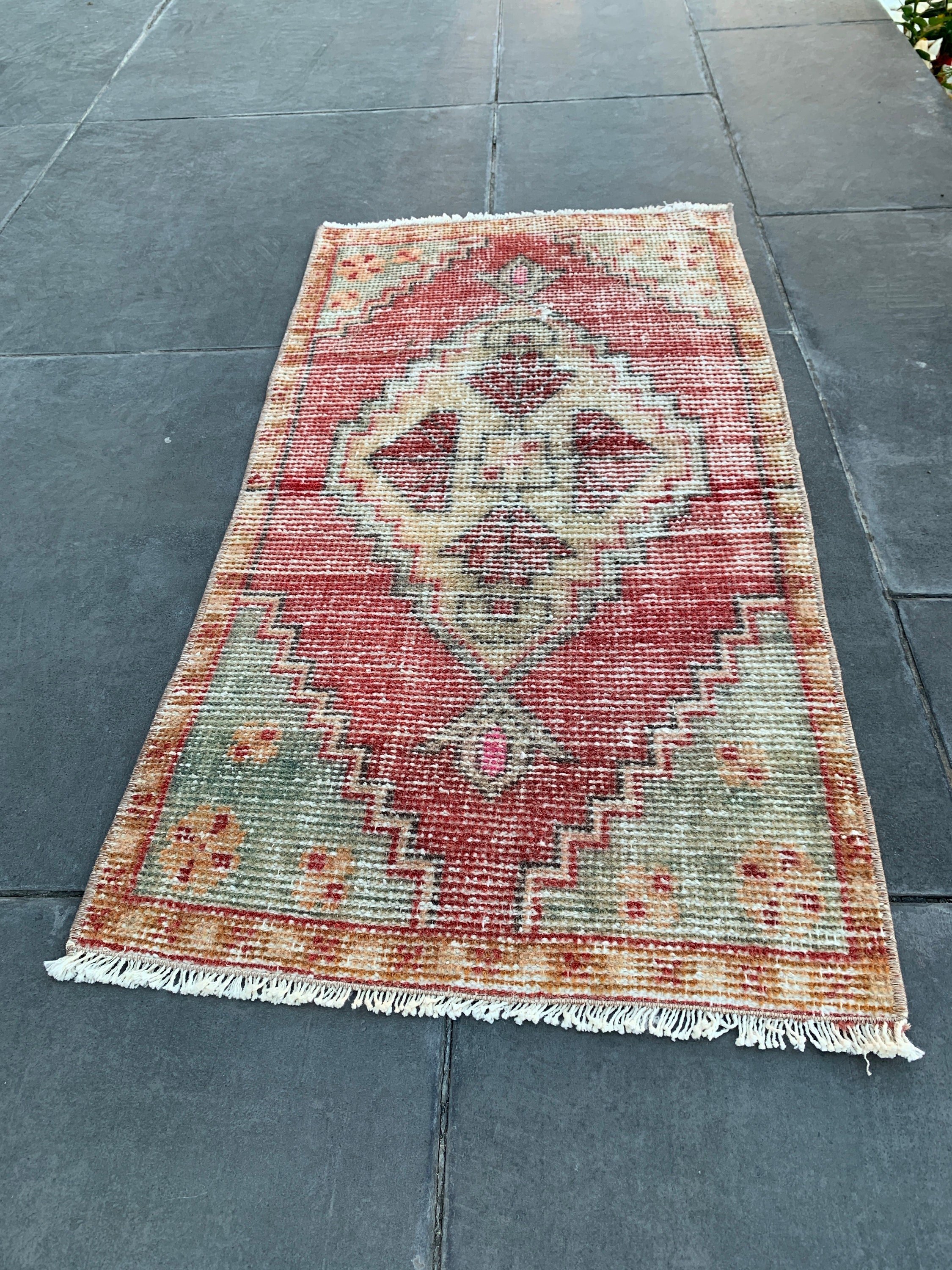 Bej Oushak Halılar, 1.6x3 ft Küçük Halılar, Vintage Halılar, Yatak Odası Halısı, Araba Paspas Halıları, Mutfak Halısı, Mutfak Halıları, Anadolu Halısı, Türk Halısı