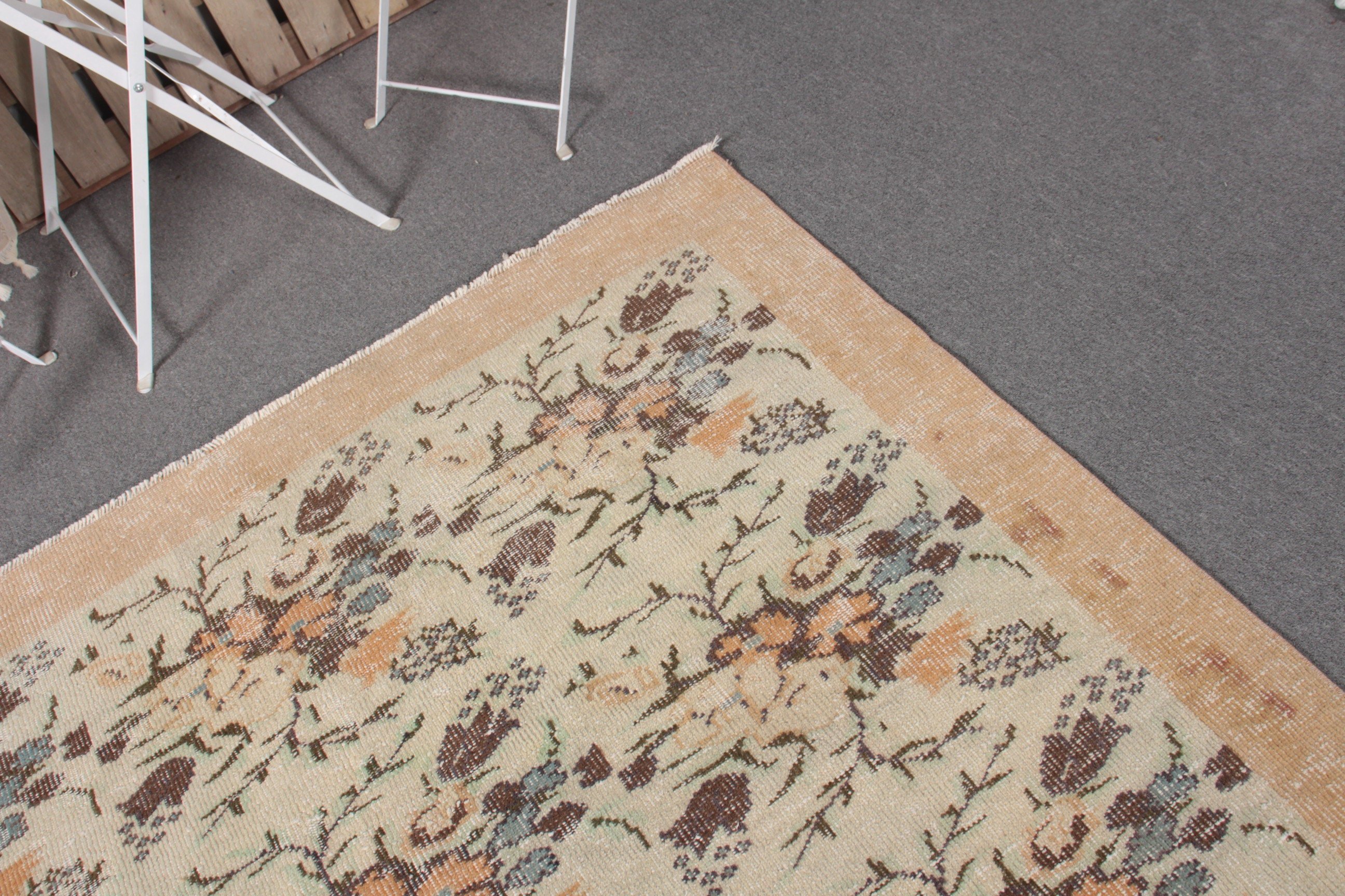 Vintage Rug, Beige Floor Rugs, Bedroom Rug, Living Room Rug, 5.6x9.2 ft Large Rug, Turkish Rug, Home Decor Rug, Vintage Decor Rug, Cool Rug