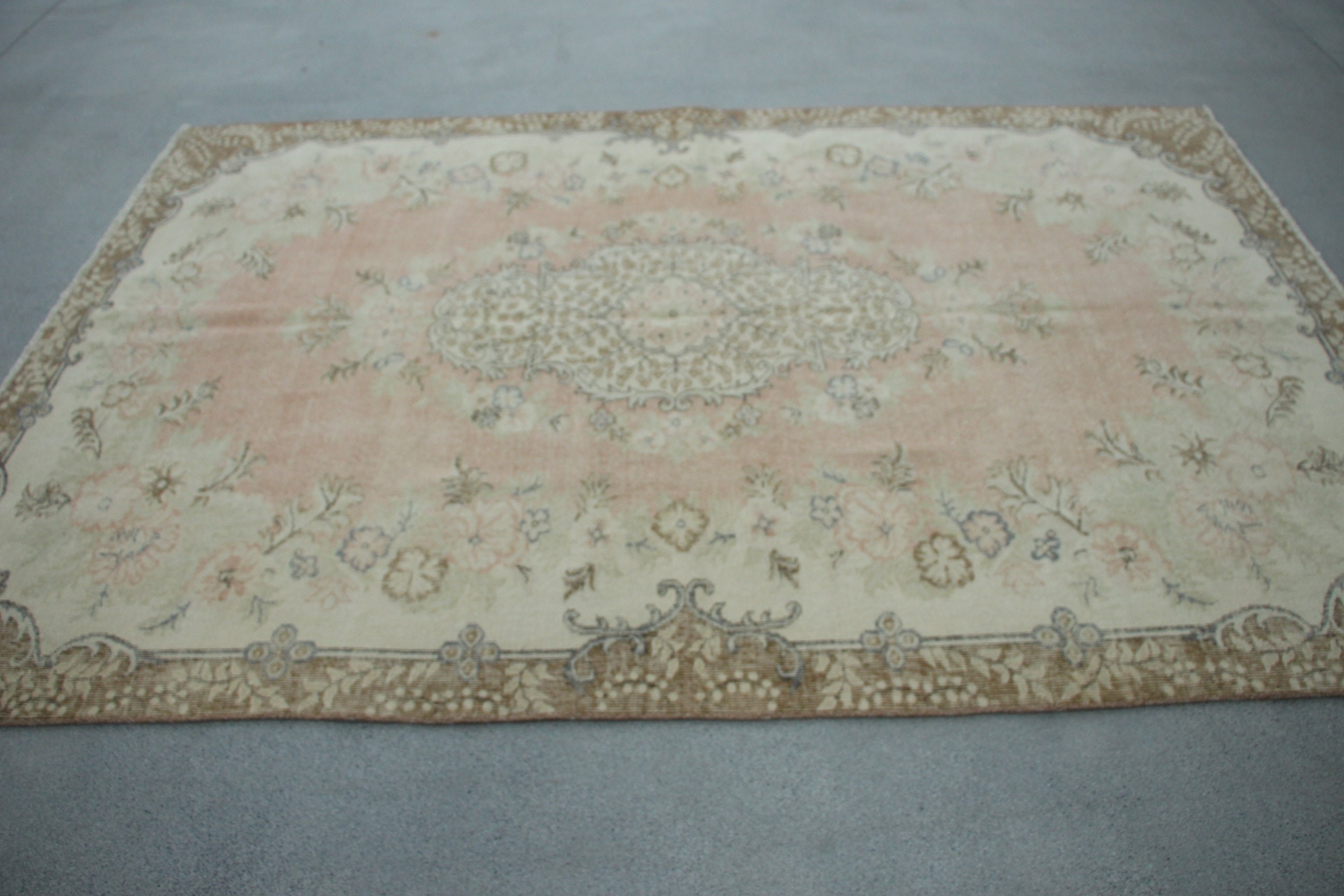 Bedroom Rug, Turkish Rugs, Beige  5.6x8.5 ft Large Rug, Vintage Rugs, Dining Room Rugs, Kitchen Rug, Rugs for Living Room