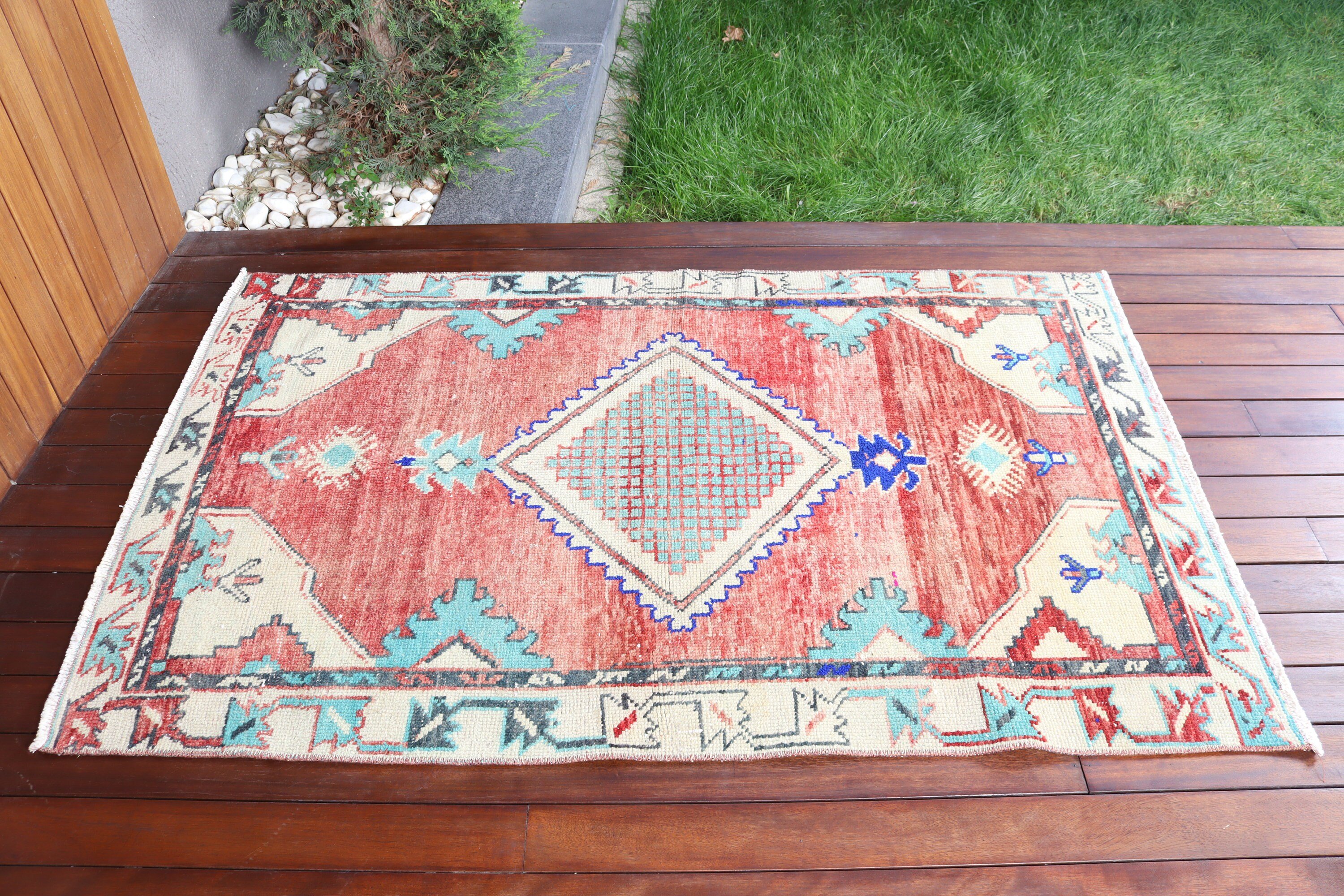 Vintage Rug, Kitchen Rug, Vintage Accent Rug, Boho Rug, Turkish Rug, Exotic Rugs, Red  3.5x5.6 ft Accent Rug, Oushak Rug