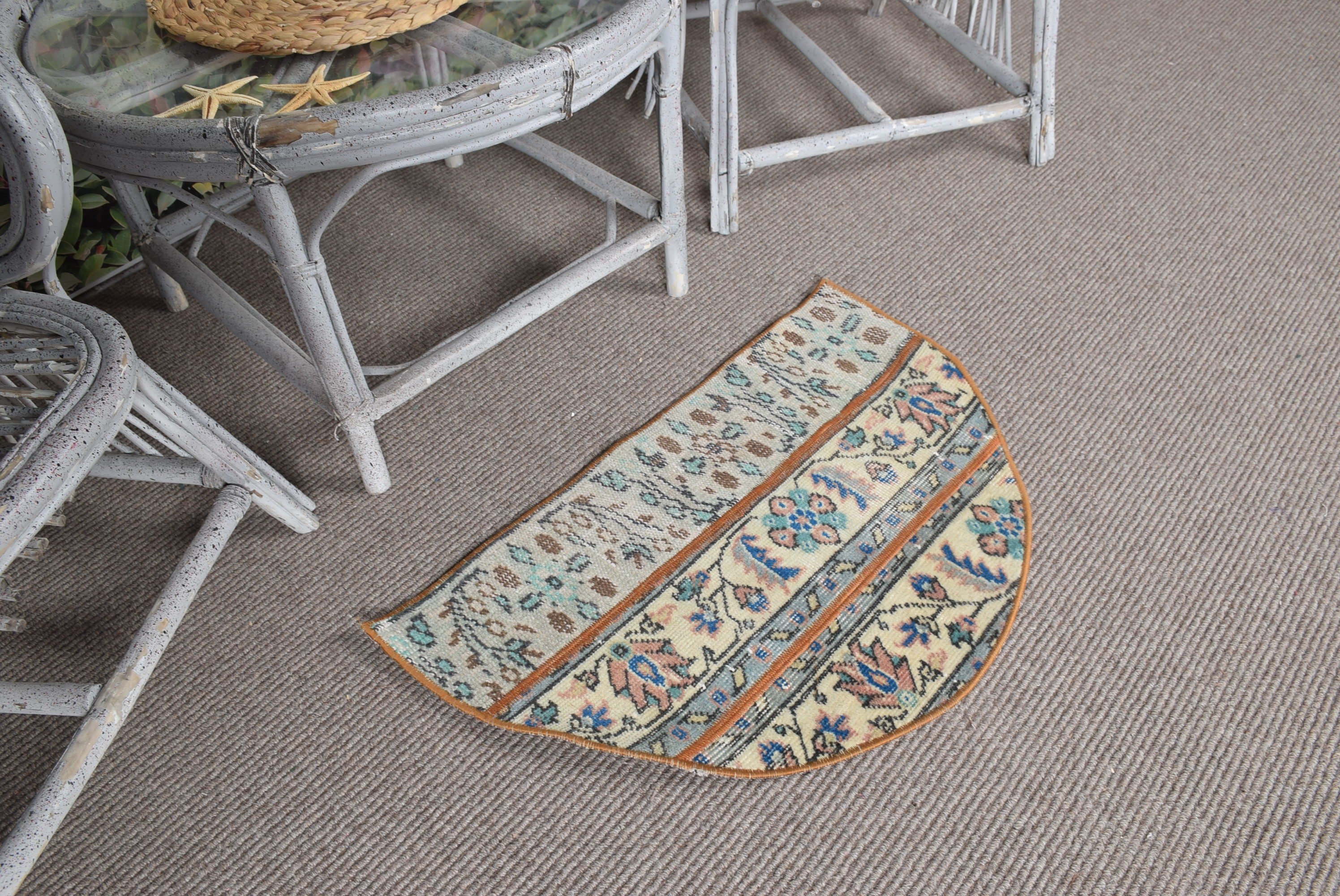 Vintage Rugs, Beige Wool Rug, 2.4x1.5 ft Small Rug, Bedroom Rug, Oriental Rug, Turkish Rug, Car Mat Rug, Rugs for Bathroom