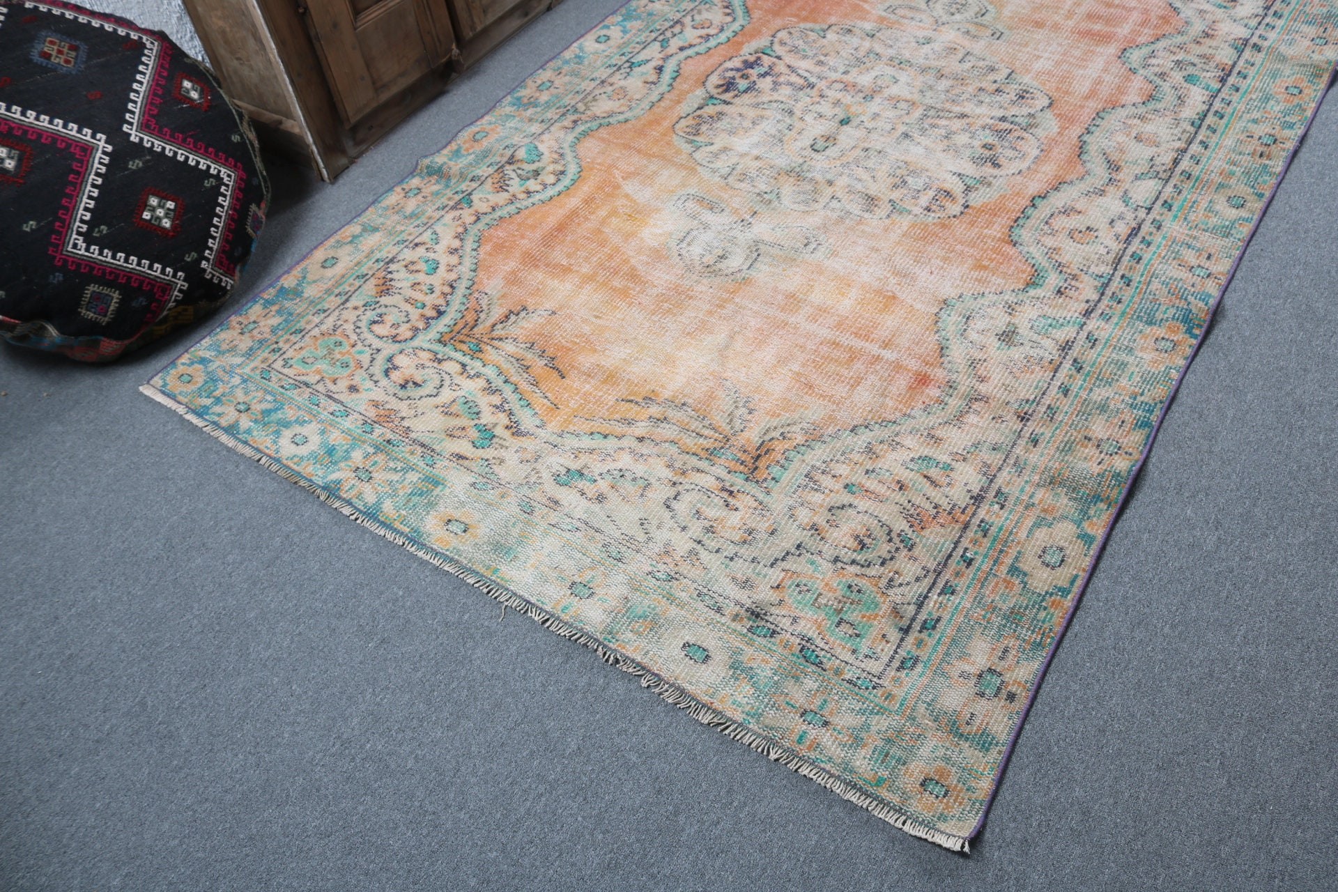 Vintage Rug, Green Statement Rug, Turkish Rugs, 5.2x8.3 ft Large Rugs, Living Room Rugs, Large Boho Rugs, Anatolian Rugs, Oriental Rug