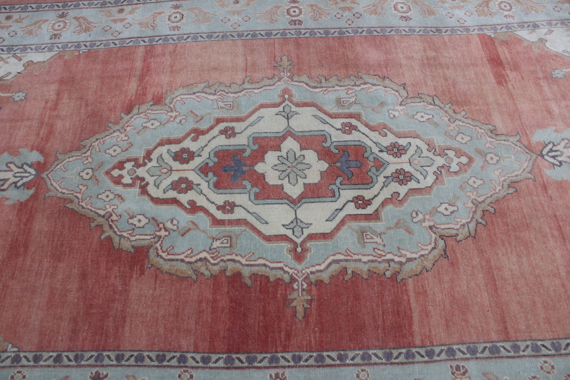 Kırmızı Oushak Halı, Salon Halısı, Türk Halısı, Vintage Halı, Yemek Odası Halıları, Yatak Odası Halısı, Havalı Halı, Antika Halılar, 5.2x12.1 ft Büyük Halılar