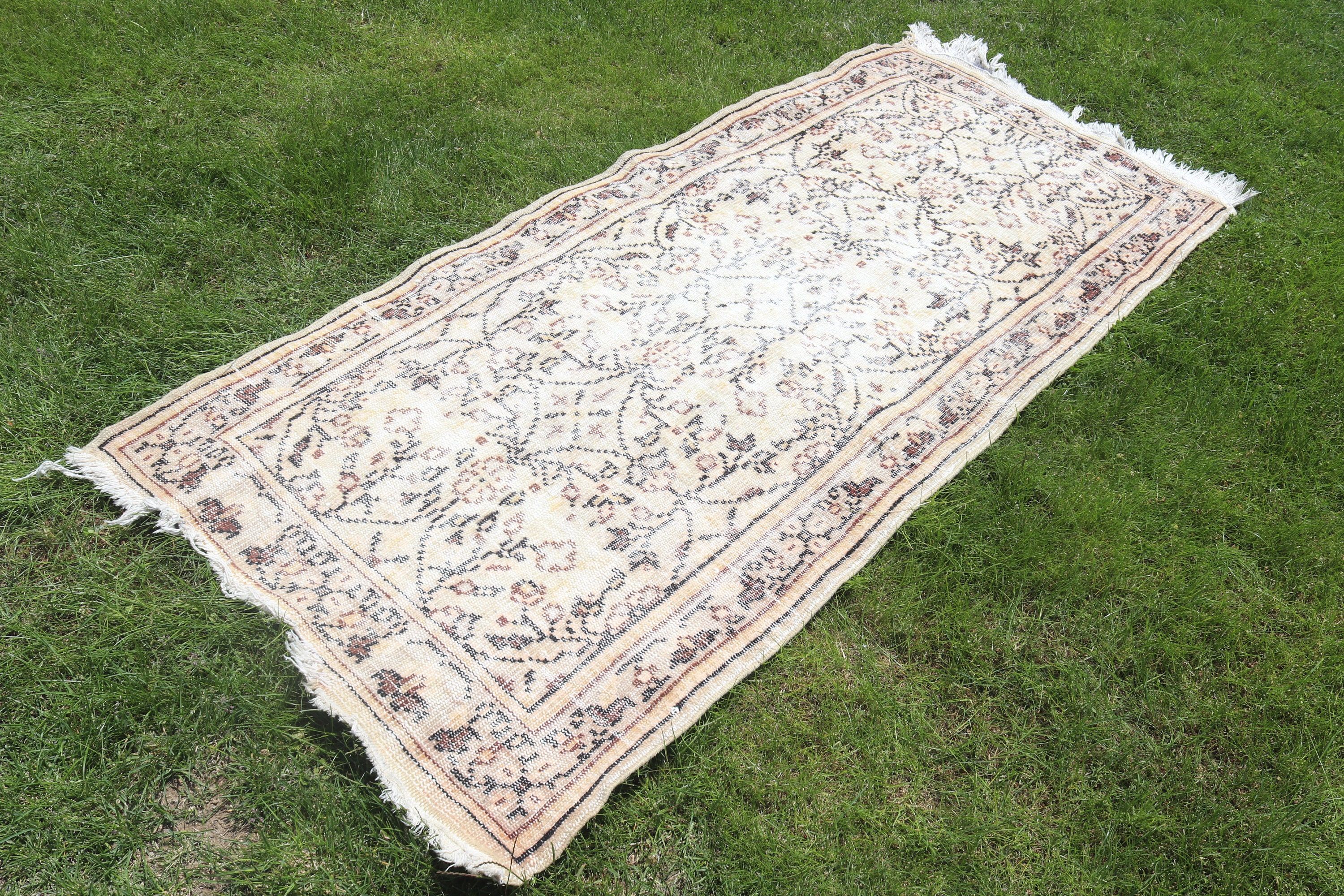 Dekoratif Halılar, Boho Halılar, Bej Antika Halı, Vintage Vurgulu Halı, El Dokuma Halılar, 3x6.8 ft Aksan Halıları, Vintage Halı, Türk Halısı