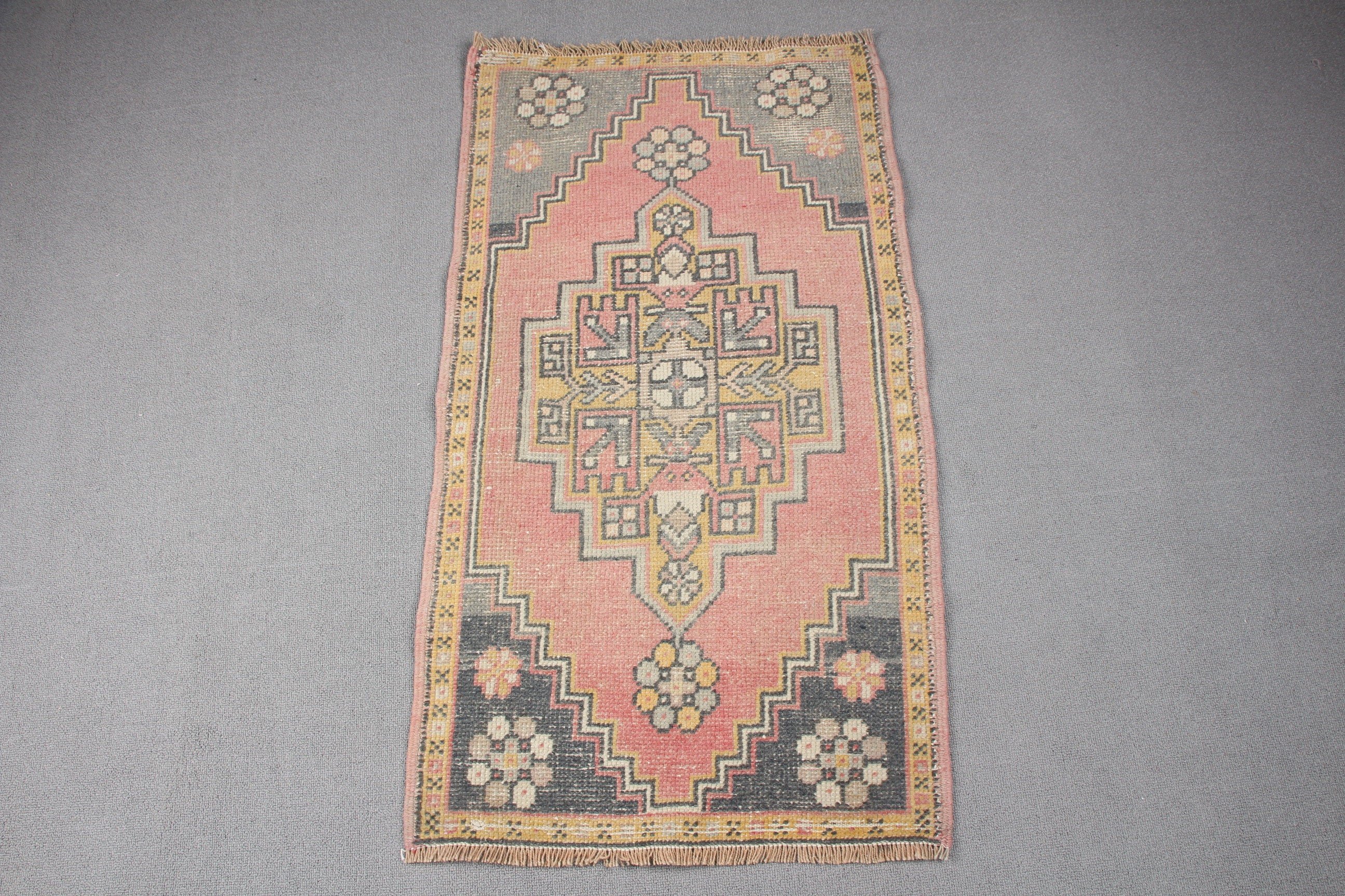 Vintage Halılar, Pembe Oryantal Halı, Küçük Dokuma Halı Halıları, 1.8x3.3 ft Küçük Halı, Araba Paspas Halısı, Kapı Paspas Halısı, Türk Halısı, Havalı Halılar, Yatak Odası Halısı