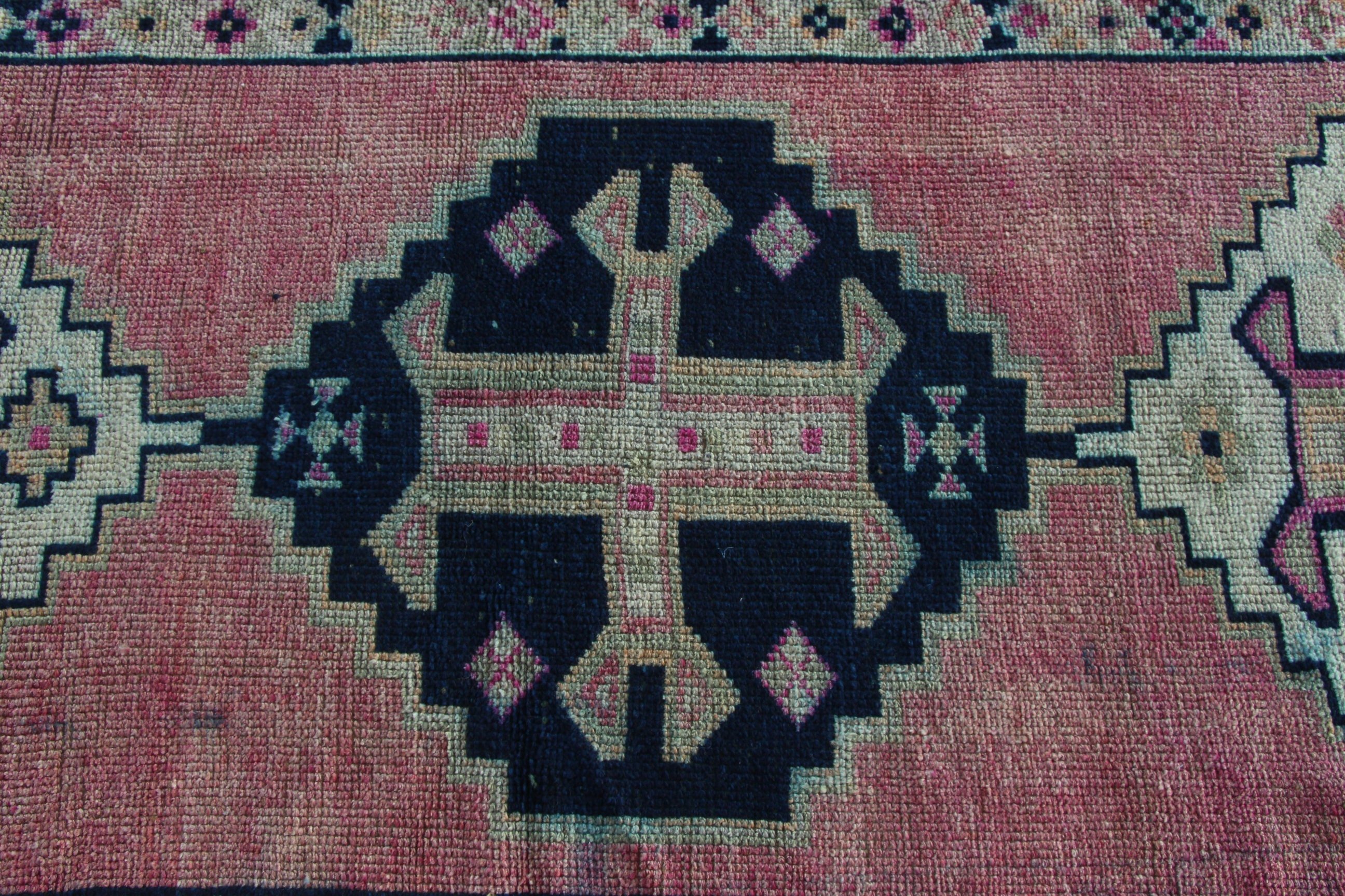 Pembe Antika Halı, Türk Halıları, Vintage Halı, Koridor Halısı, Geleneksel Halılar, Koridor Halısı, 3.1x11 ft Runner Halısı, İfade Halıları, Nötr Halı