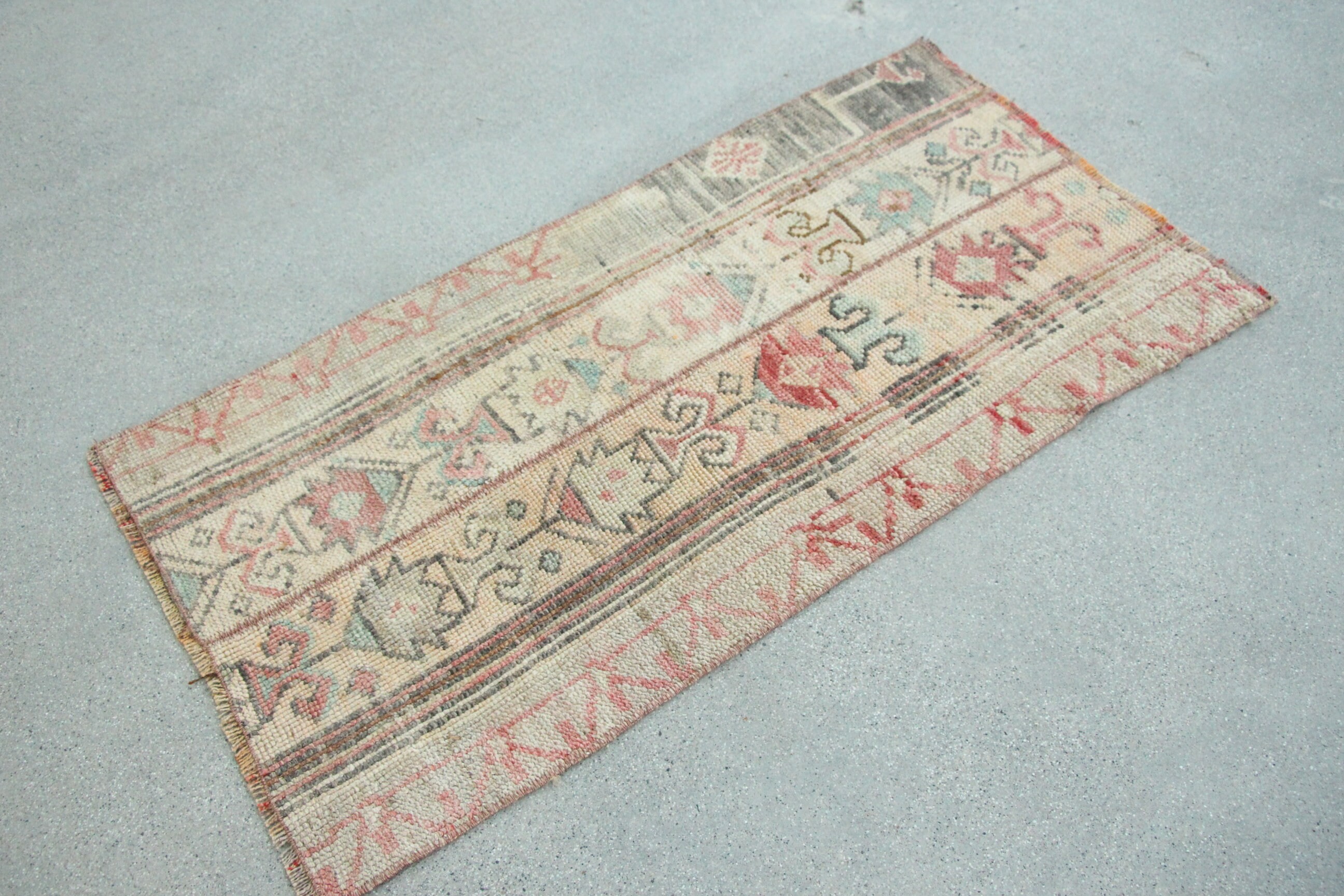 Kitchen Rug, Vintage Rug, Turkish Rug, Beige Moroccan Rug, Rugs for Car Mat, Bath Rug, Wool Rug, 1.6x3.1 ft Small Rugs