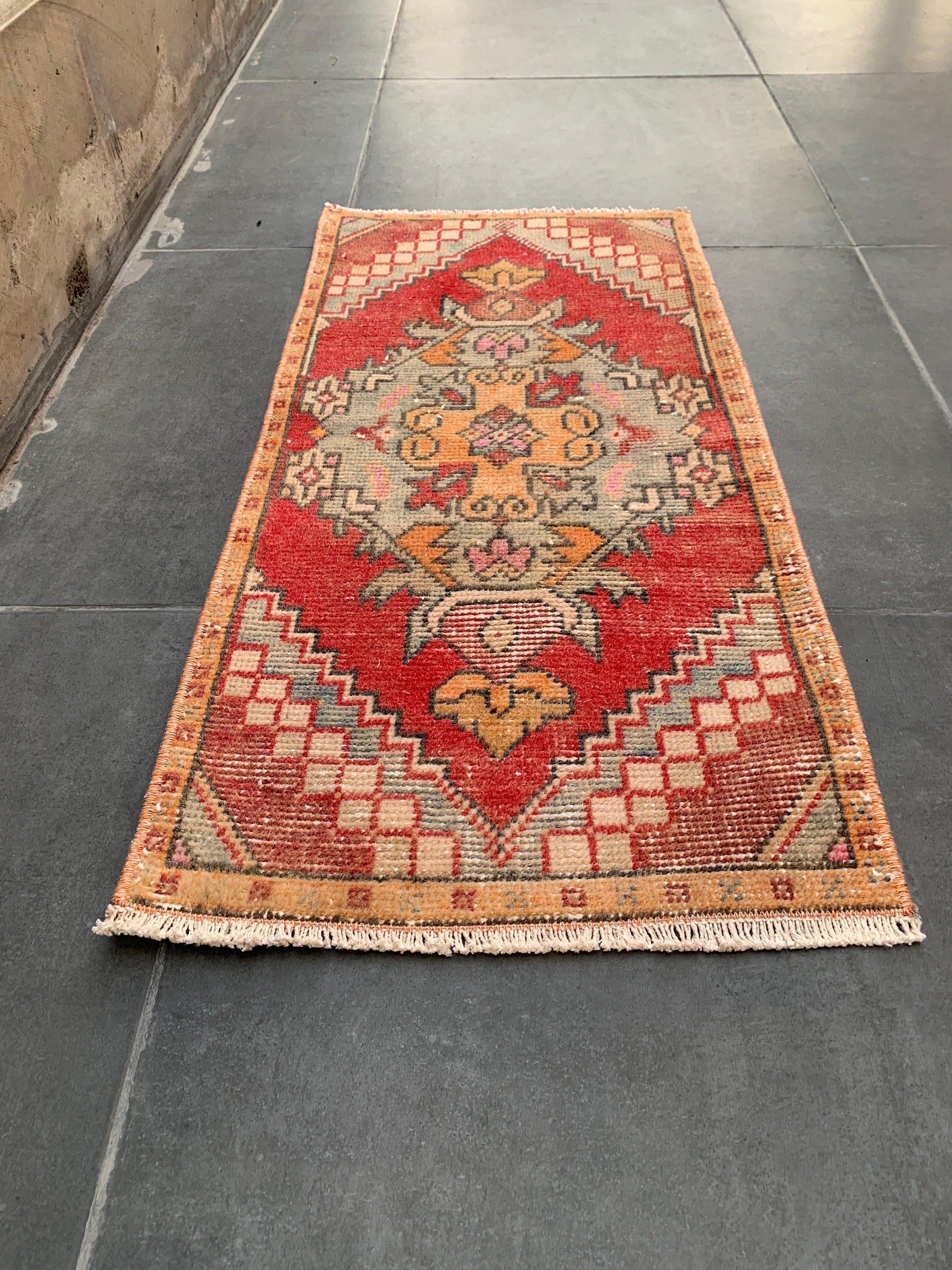 Bedroom Rugs, Moroccan Rugs, Rugs for Car Mat, Vintage Rug, Nomadic Rug, 1.5x3.1 ft Small Rug, Bath Rugs, Turkish Rugs, Red Home Decor Rugs