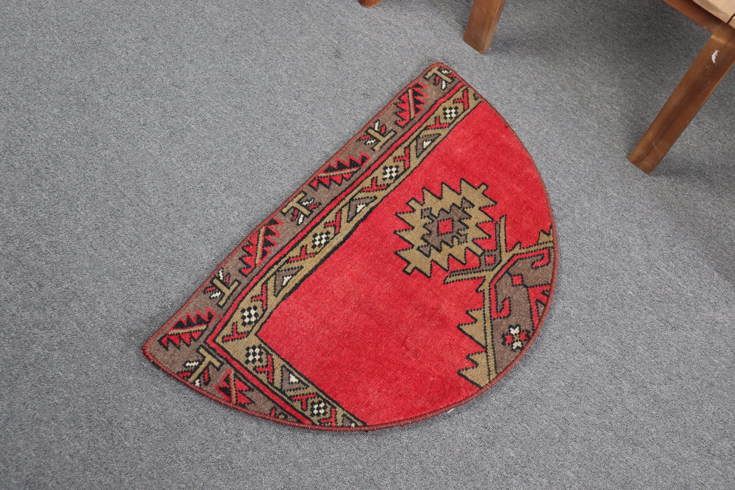 Türk Halıları, Yatak Odası Halıları, Kırmızı 2.5x1.5 ft Küçük Halı, Ev Dekorasyonu Halısı, Yün Halısı, Vintage Halı, Duvara Asılı Halılar, Banyo Halısı