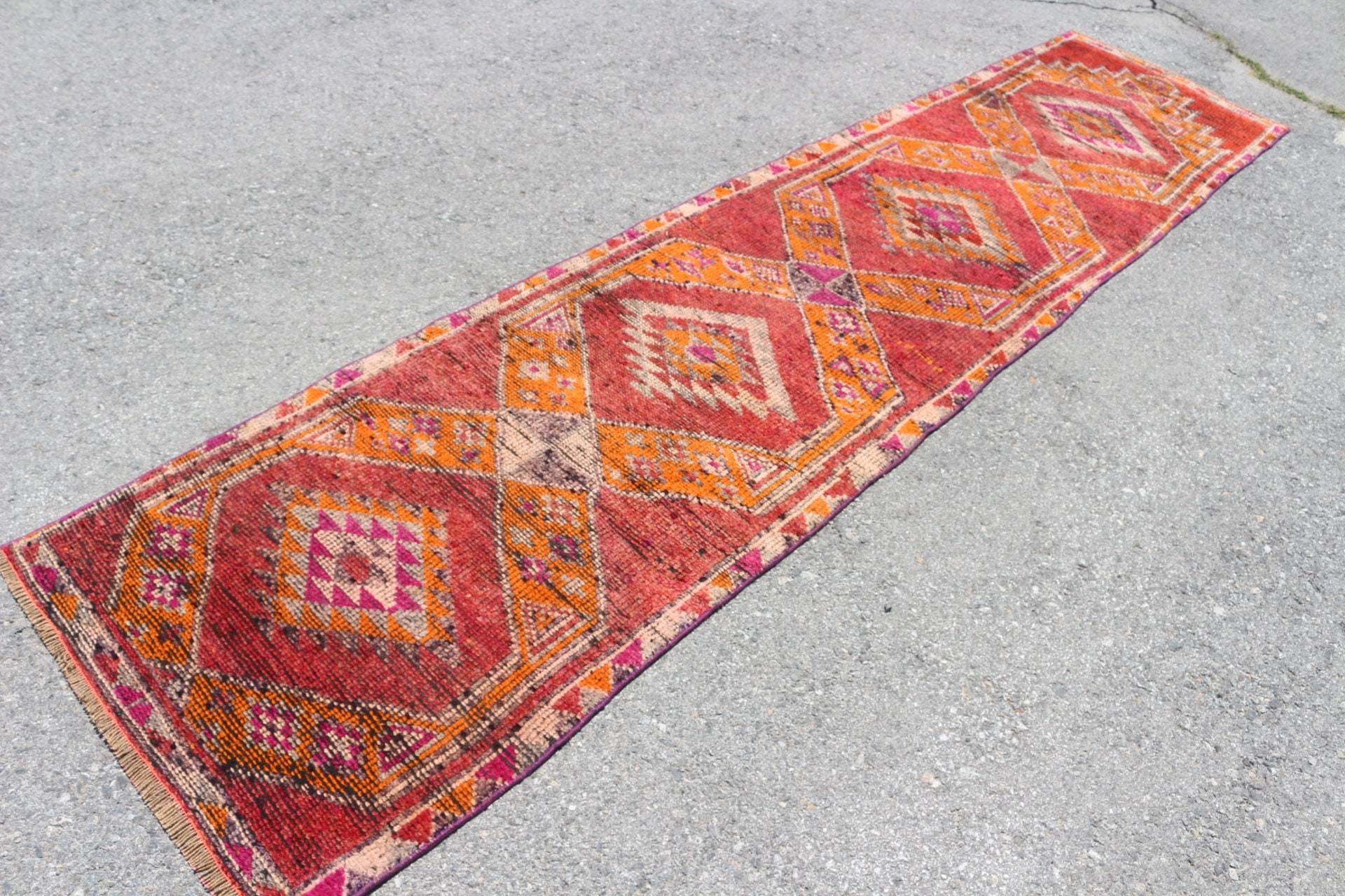 Türk Halıları, 3.1x10.8 ft Yolluk Halıları, Merdiven Halısı, Turuncu Anadolu Halısı, Yün Halısı, Koridor Halıları, Yatak Odası Halısı, Vintage Halı, Koridor Halısı