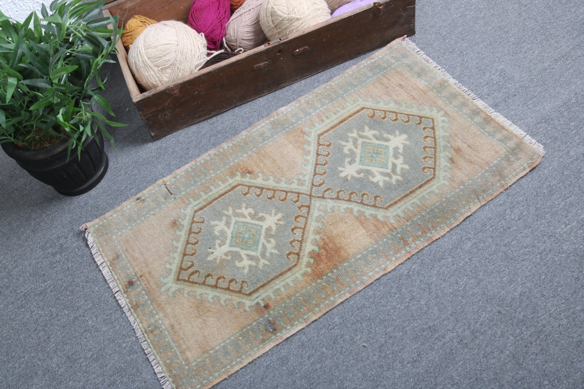 Wall Hanging Rug, Geometric Rug, Aesthetic Rug, Car Mat Rug, Antique Rug, Vintage Rugs, Turkish Rug, 1.6x3 ft Small Rug, Brown Kitchen Rug